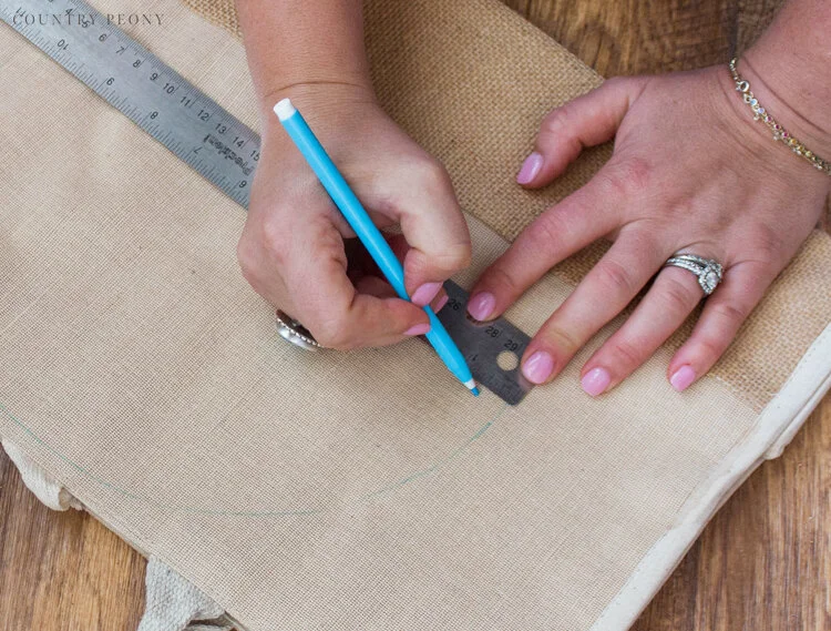 DIY Embroidered Rainbow Tote Bag Tutorial - Country Peony Blog