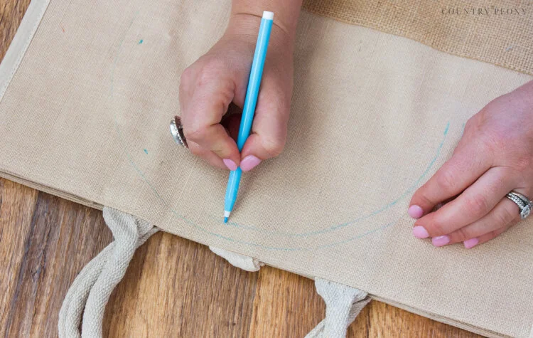 DIY Embroidered Rainbow Tote Bag Tutorial - Country Peony Blog