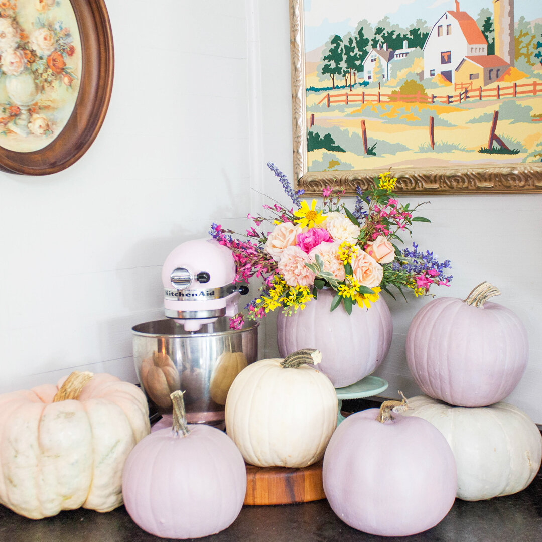 Milk Paint Pumpkins using Miss Mustard Seed's Milk Paint in Arabesque - Country Peony Blog