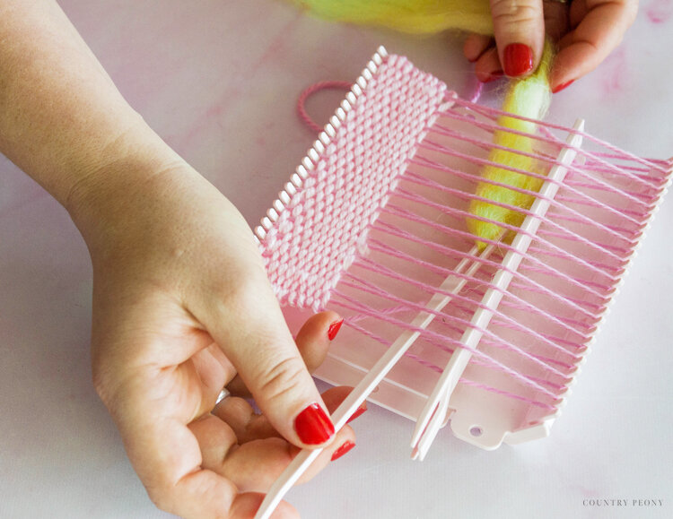 DIY Miniature Woven Wall Hanging with Clover's Mini Weaving Loom
