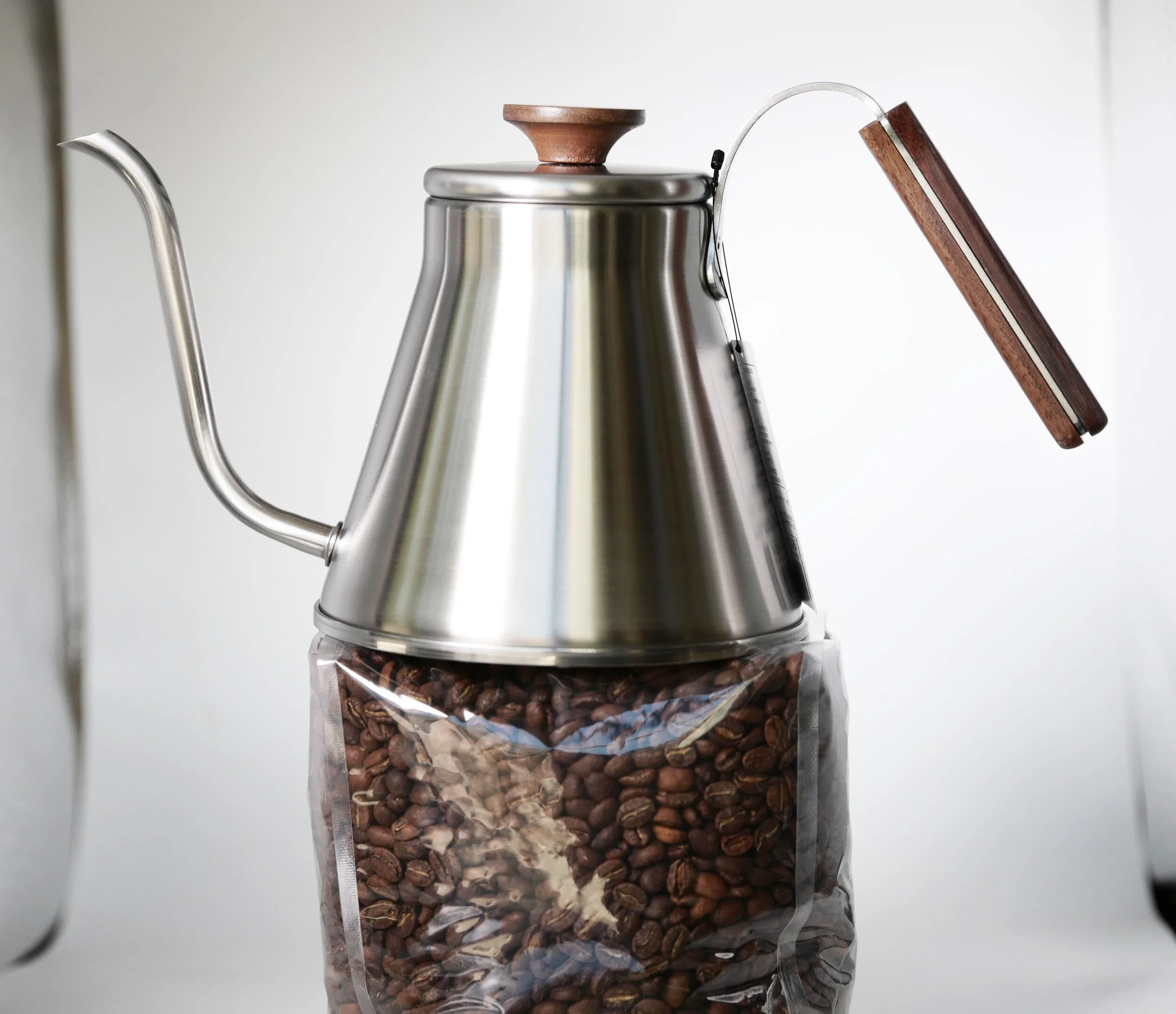 HARIO WOOD KETTLE.JPG