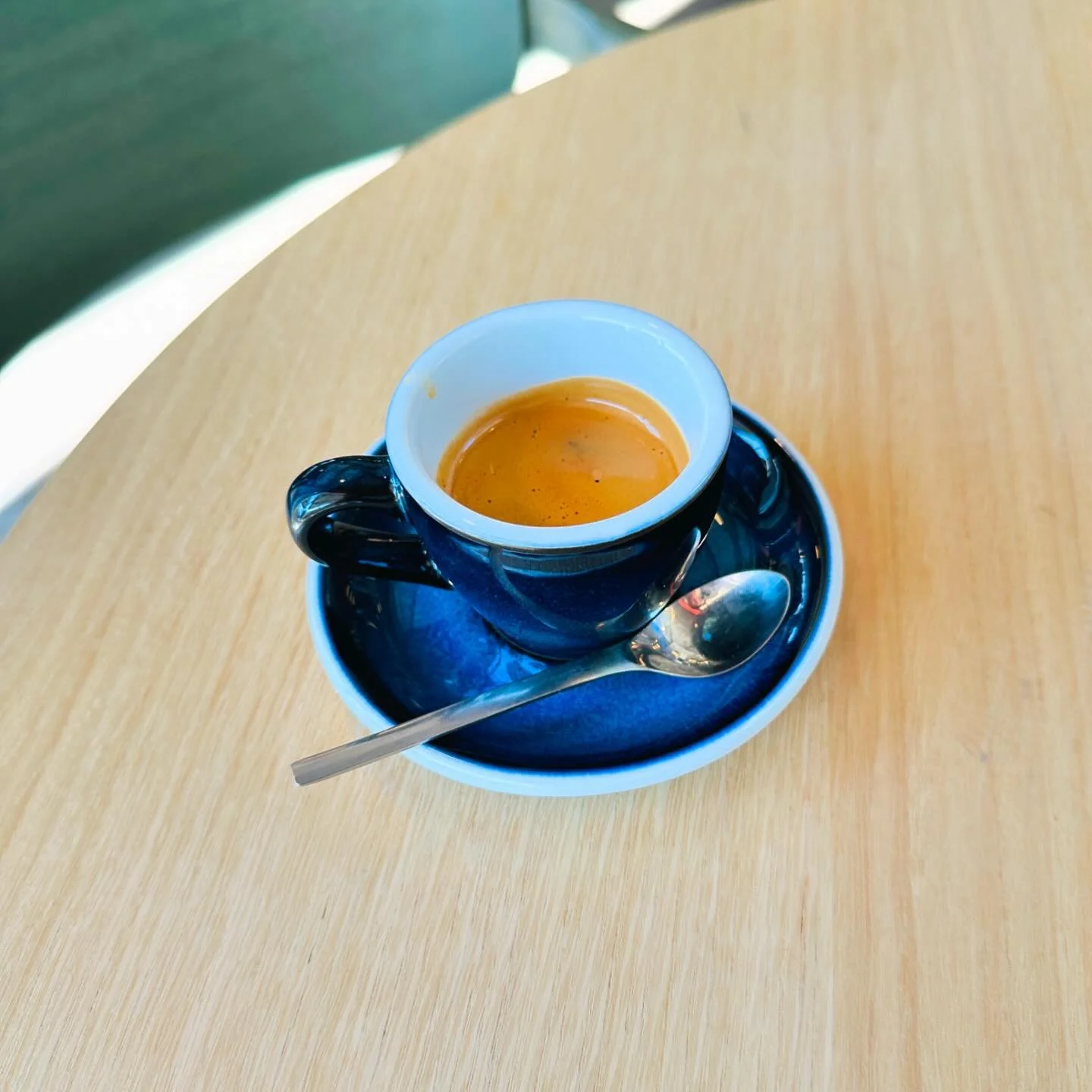 Count us in to get you that sweet, viscous, vibrant espresso. #colombiacoffee #singleorigin #nestorlasso #coffeeday #everydaycoffeeday