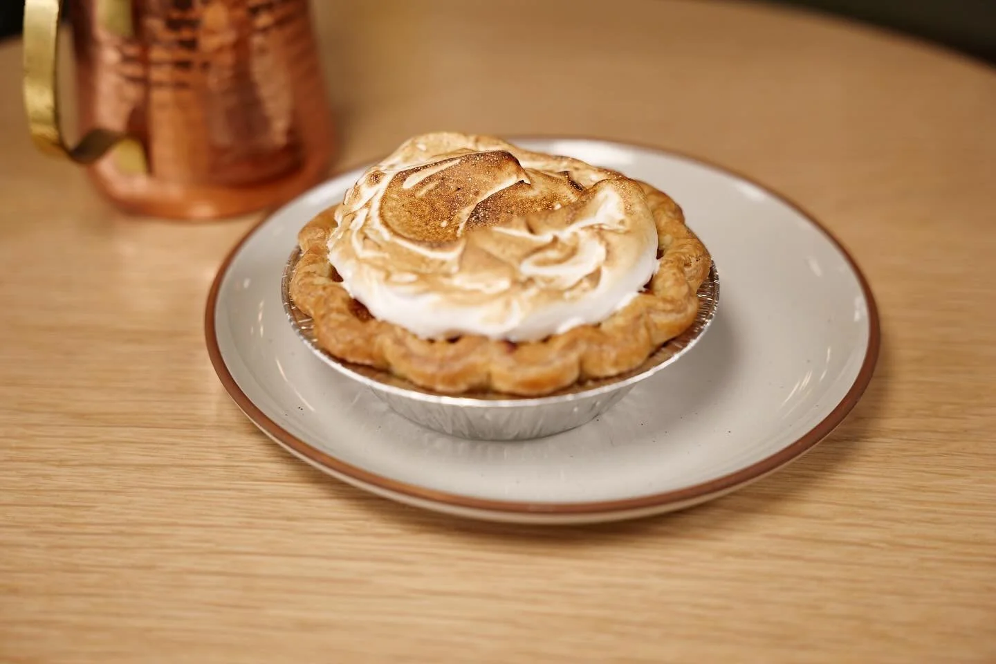 This week at our roastery location we're baking off a sweet potato pie with cinnamon meringue. 

Thanksgiving hours:
Roastery San Julian Closed, open Friday
Olive 7-2
Culver City 8-2