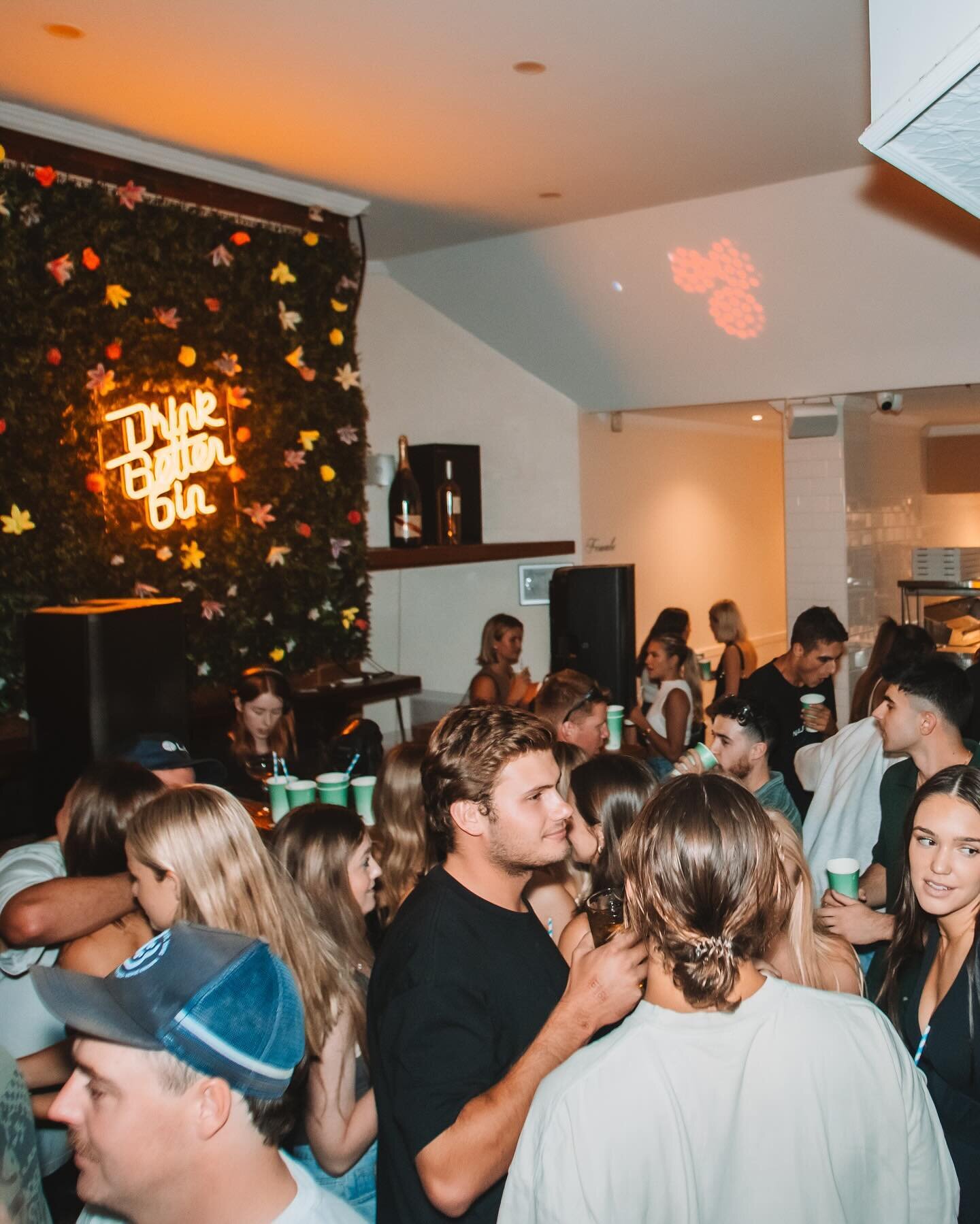 It&rsquo;s Easter Saturday and our doors open from 11am &lsquo;til super late today with no surcharge! 😊 

Are you heading to Fred Again at Langley Park? 💥 Get down for a drink before and catch the ferry over or rage with us tonight at the Storm Th