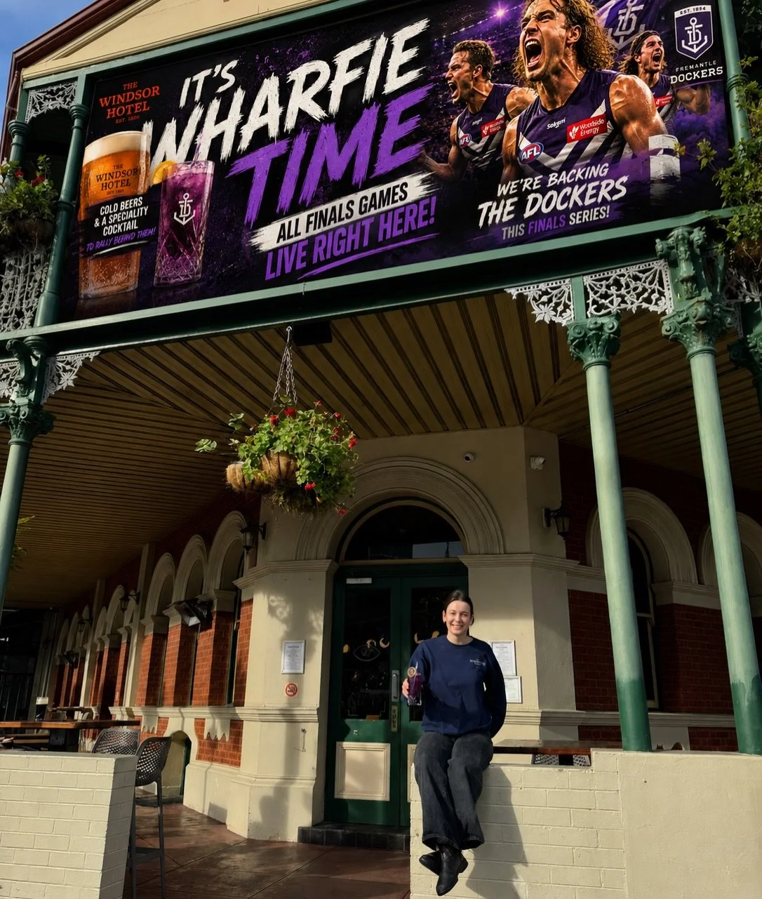 🏆 Finals footy returns tomorrow with The Dockers kickin&rsquo; off against Hawthorn at 6:10pm!

It&rsquo;ll be live &amp; loud on the all big screens and we&rsquo;ll be shakin&rsquo; up our specialty cocktail, Wharfie Time siren-to-siren.

We&rsquo;