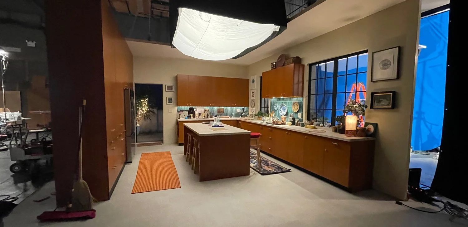 Hellmans_Set_Pic_4.jpg