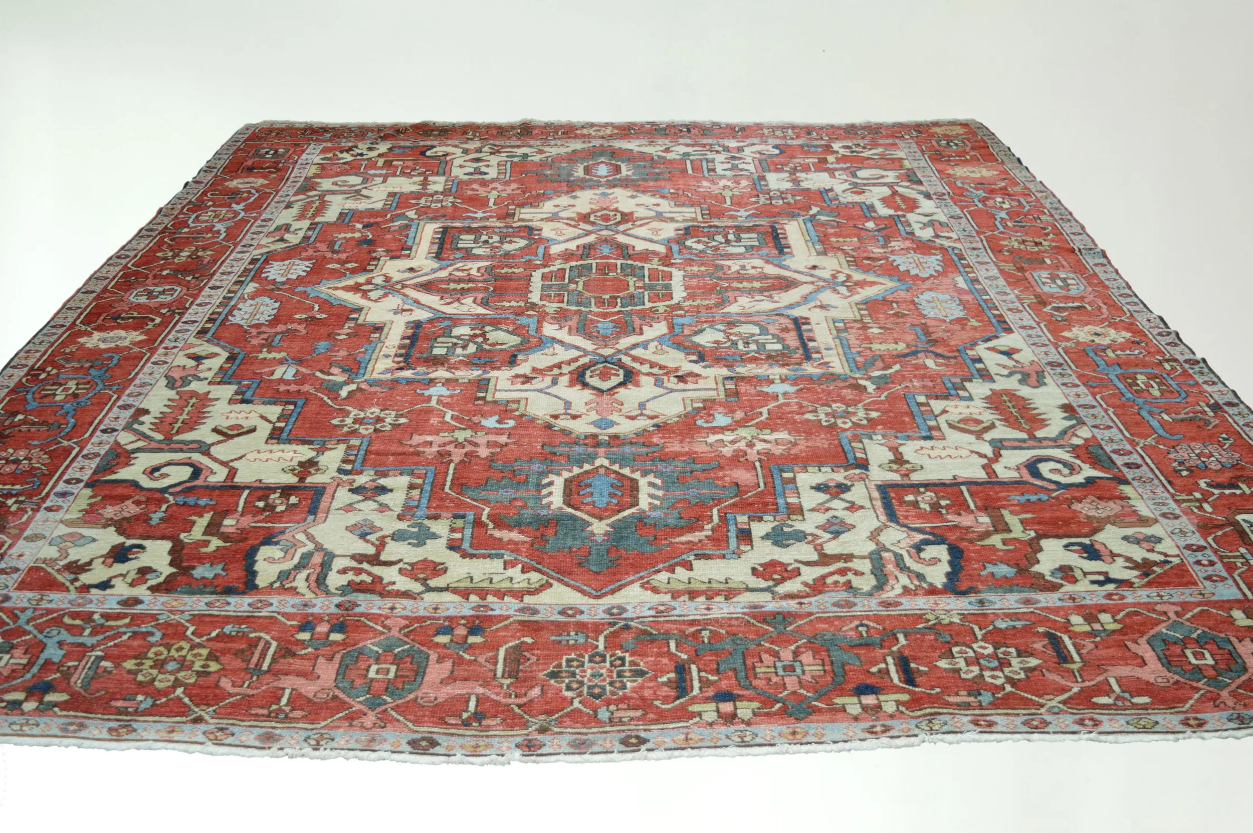 BG6546 AntiqueHeriz 3.85m x 3.25m £15,000+VAT.jpg