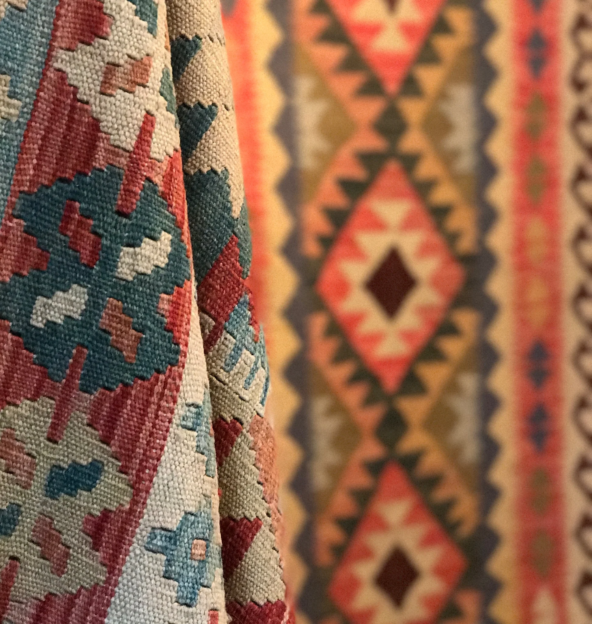 Bakhtiyar Bazaar, Kelim, Kilim, Persian Rug, Persian Carpet, Hampshire, Wiltshire
