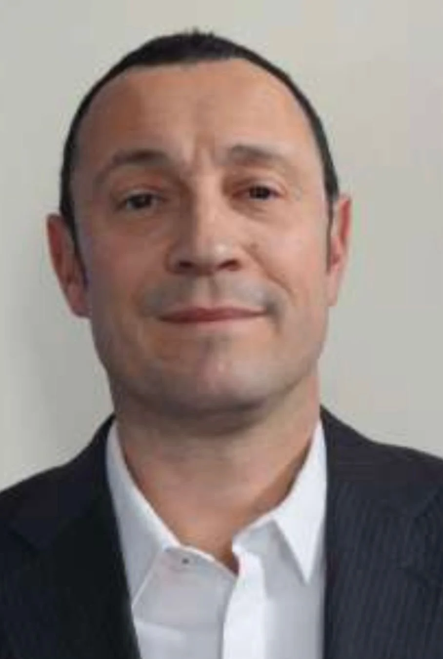 Monsieur Laurent Fonbaustier, Professeur des Universités et co-directeur du Master 2 Droit de l’environnement à l’Université Paris-Saclay