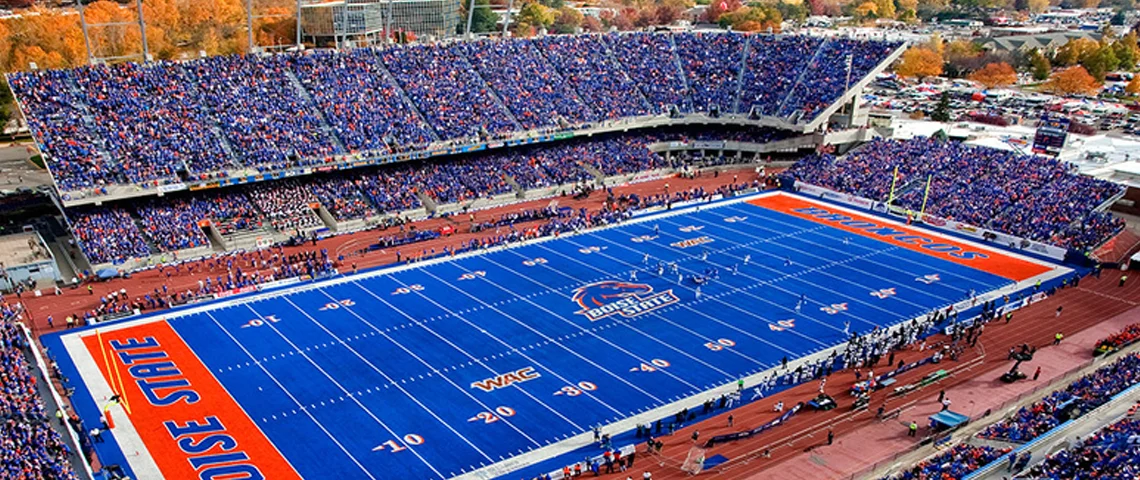 boise state smurf turf the sporting blog.jpg
