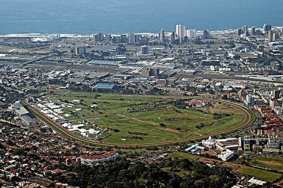 Racehorses and golf courses - Racecourses with a Golf Course 