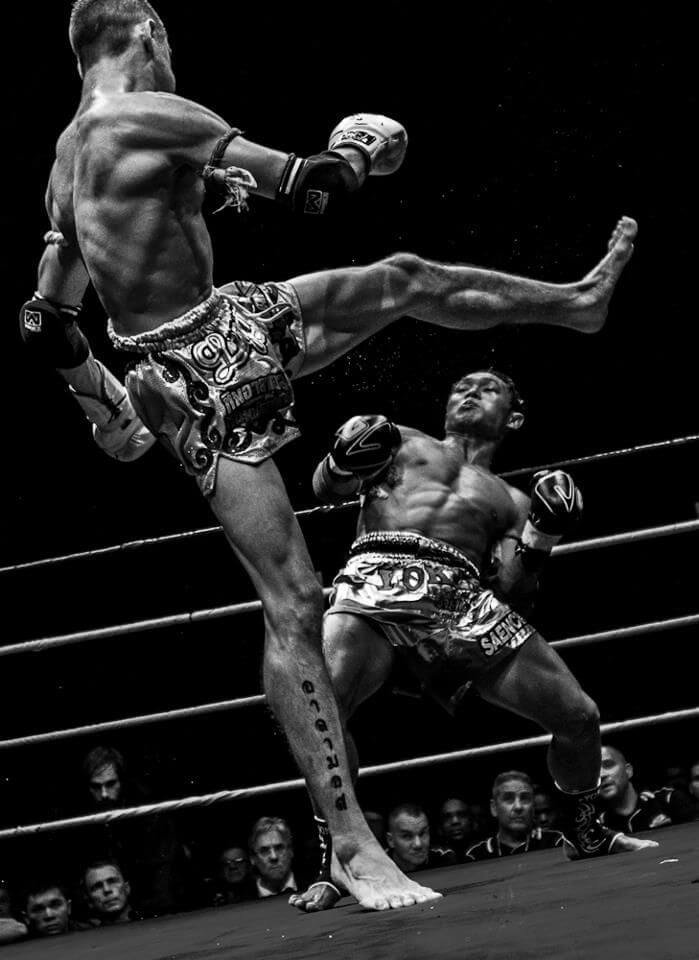 Muay Thai Fighting Styles and Becoming a Complete Fighter 