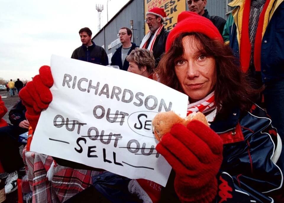 Fans protest corrupt chairman Ken Richardson