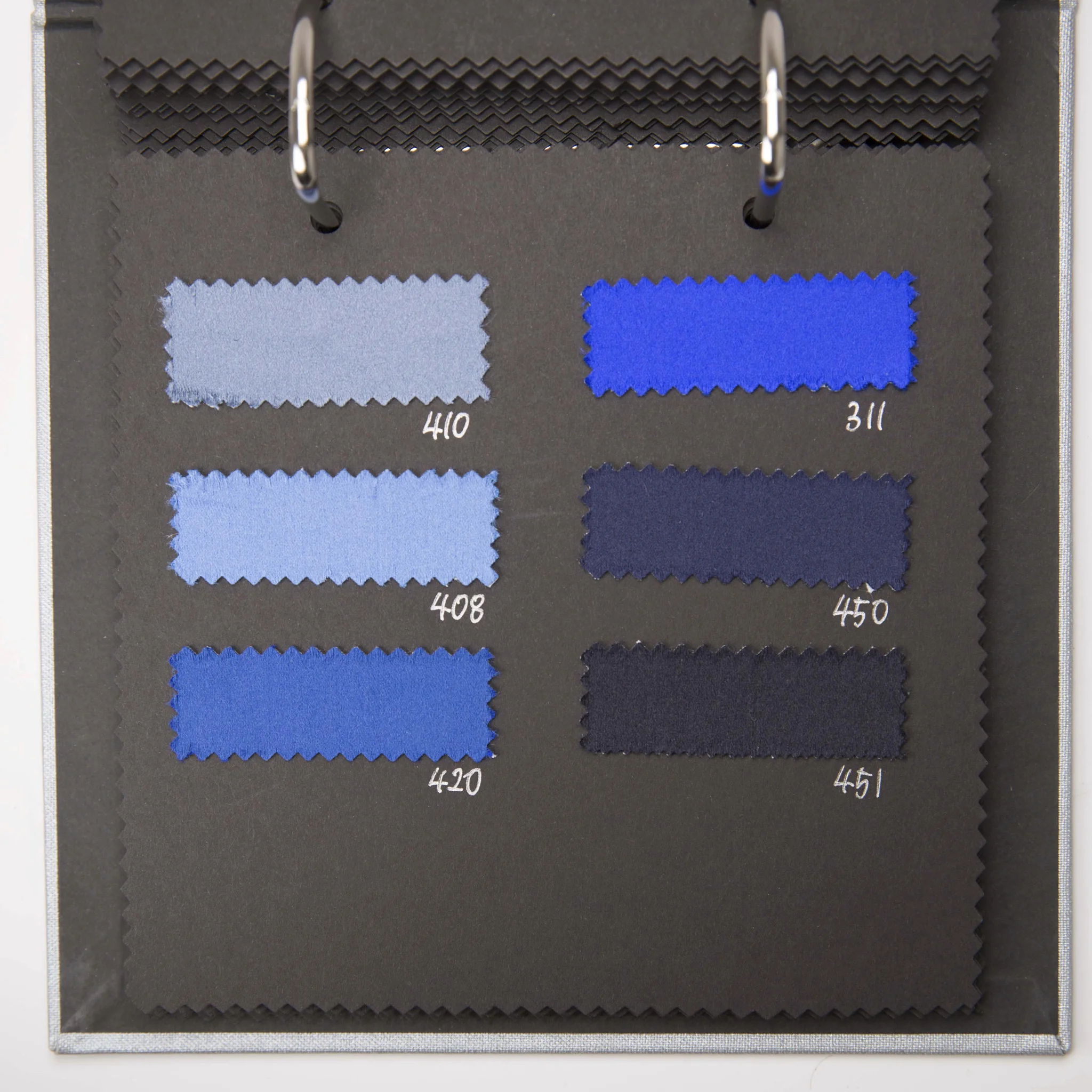 VIAJIYU_Satin_Textiles_16.jpg