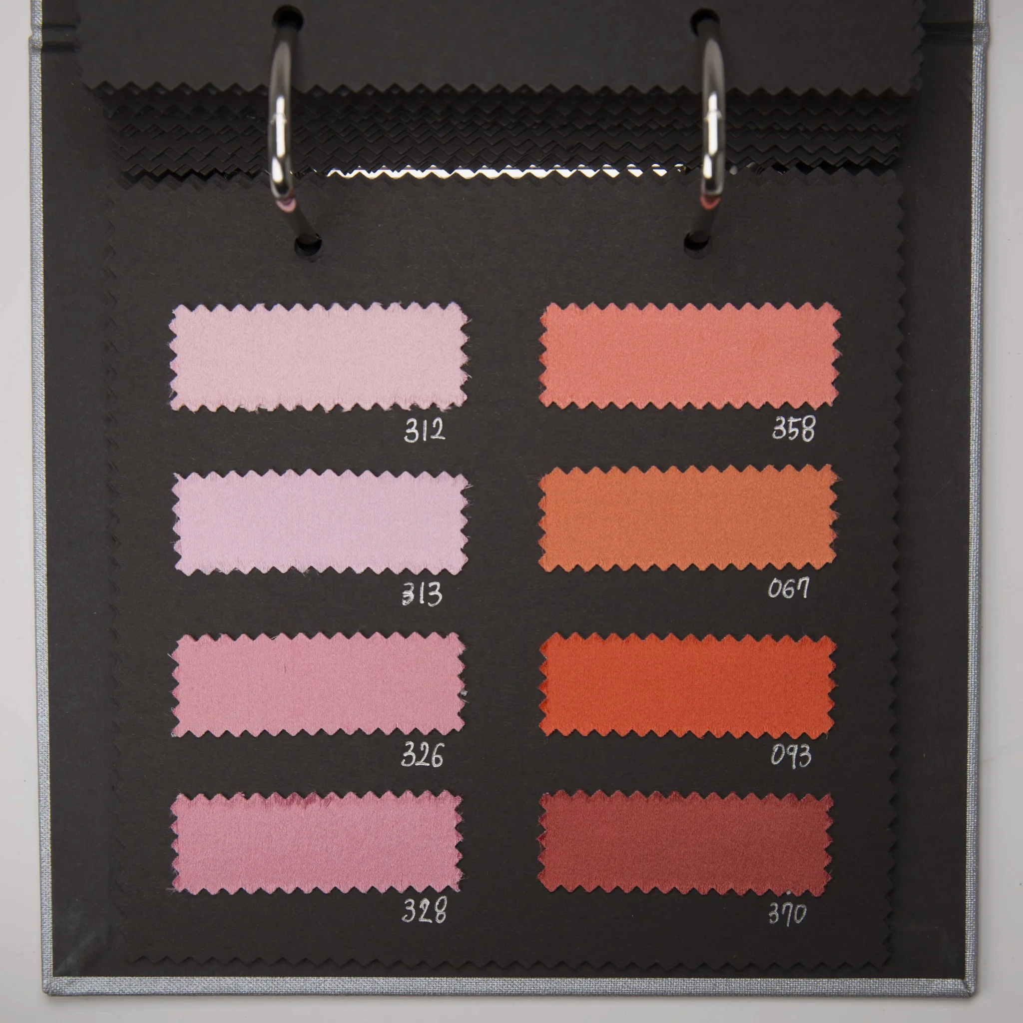 VIAJIYU_Satin_Textiles_22.jpg