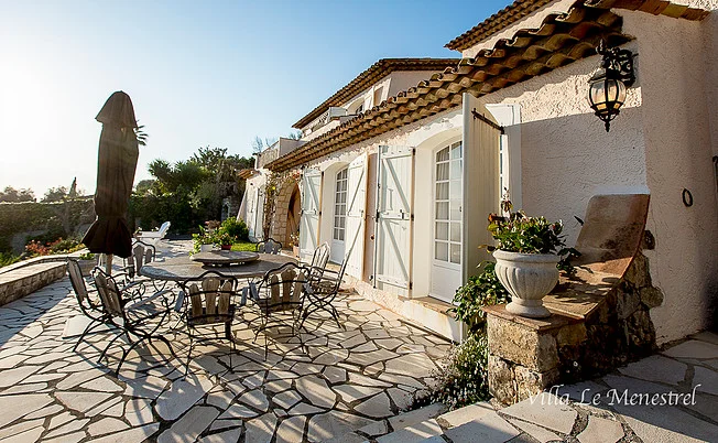 SeniorFlow – Elokuu Cannesiin