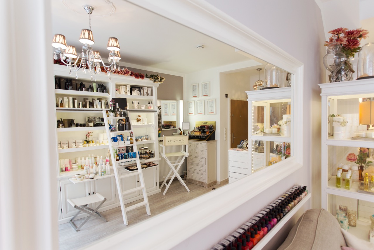les allures | Make Up & Styling Atelier | Inh. Anne-Marie Dargas | Goltsteinstraße 72 | 50968 Köln