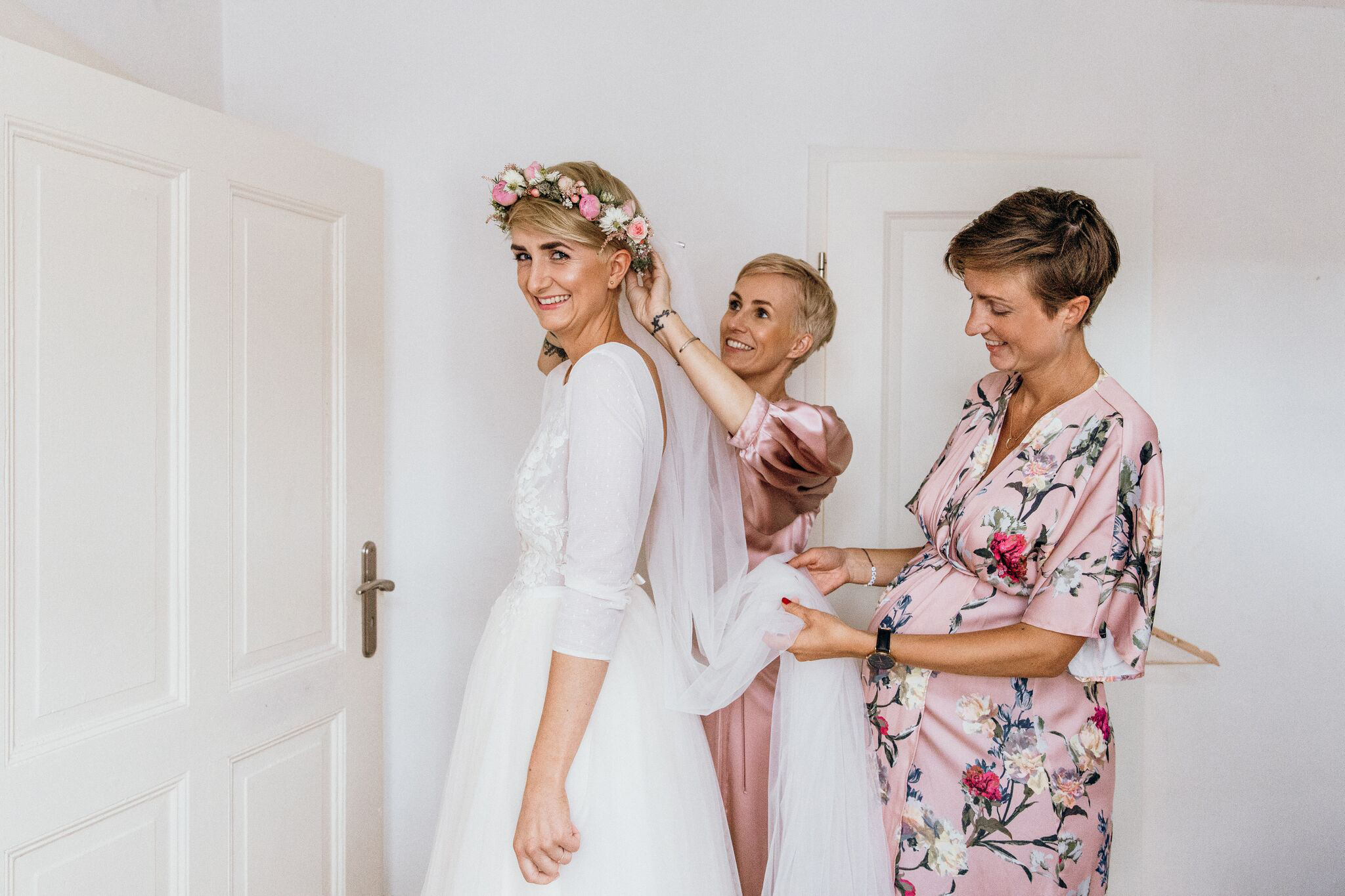 Getting_ready_Wedding.jpg