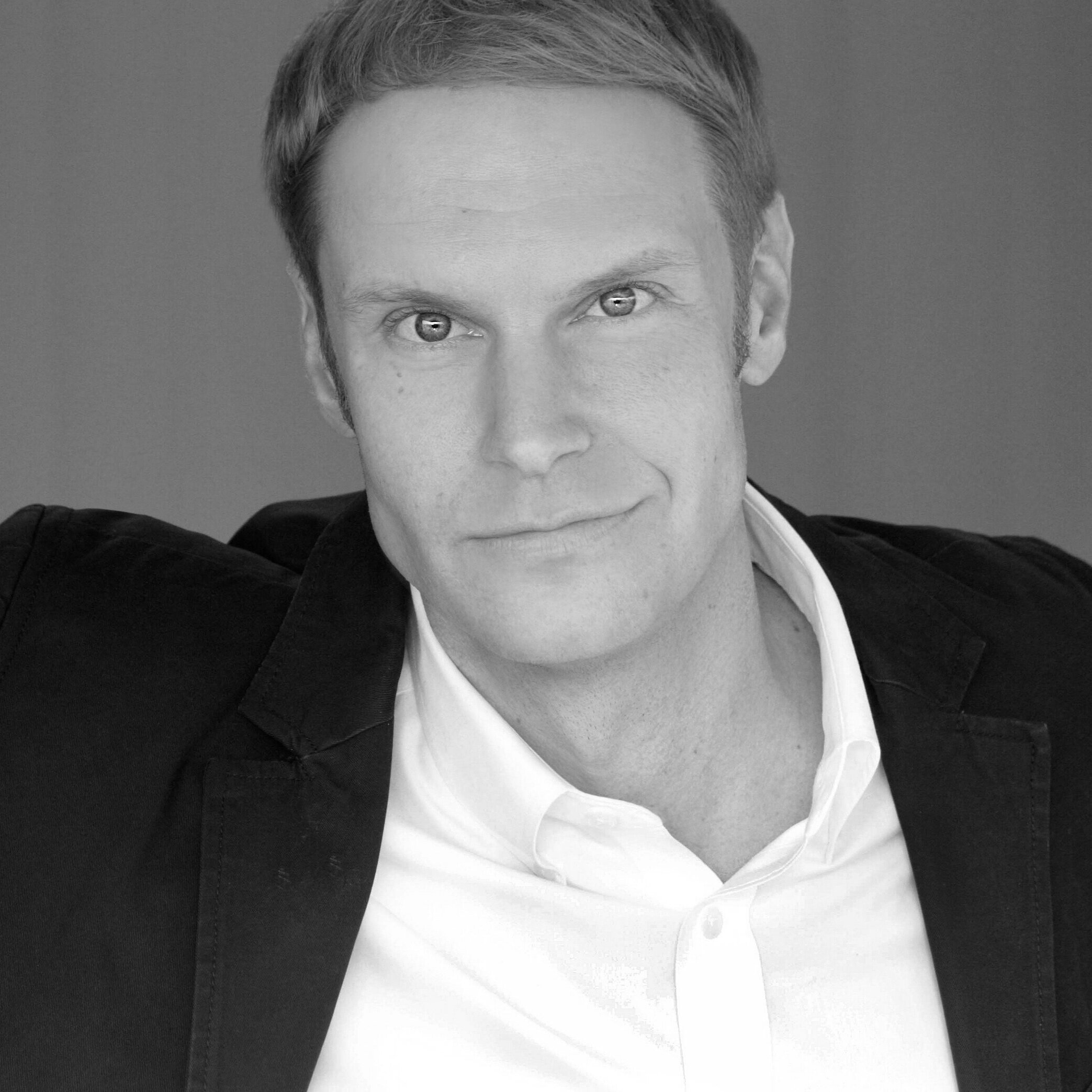 Grant Goodman is an actor, director and voice over artist who has worked nationally and internationally appearing on stage film and television. A veteran of over sixty productions of Shakespeare's plays, he has appeared at many of the country's leading classical companies. For The Indianapolis Shakespeare Company, Grant appeared in the title role of Coriolanus in the summer of 2018. His New York credits include: King Lear, The Iliad (Lincoln Center), Antony & Cleopatra, The Merchant of Venice (Theatre for a New Audience), Pericles (Red Bull Theater), Three Sisters (International Chekhov Now Festival) and Richard II (Pearl Theatre). National Tours include: The Merchant of Venice starring F. Murray Abraham and King Lear. Regional credits include extensive work with such theatres as: Yale Repertory, Shakespeare Theatre Company (DC), Chicago Shakespeare Theater, The Old Globe, Actors Theatre of Louisville, Hartford Stage, Court Theatre (Chicago), Cleveland Playhouse, Pioneer Theatre Company, Cincinnati Playhouse in the Park, PlayMakers Repertory, Indiana Repertory, Syracuse Stage, Milwaukee Repertory, People's Light (Philadelphia), Shakespeare Theatre of New Jersey, Clarence Brown Theatre, Arizona Theatre Company and the Utah, Illinois, Notre Dame, Milwaukee and Kentucky Shakespeare Festivals among many others. Film/Television includes: As the World Turns , Sex and the City , and Sleepers . Favorite Shakespearean roles include Hamlet, Macbeth, Benedick, Berowne, Leontes, Prince Hal, Bolingbroke, Bassanio, Marc Antony, Edgar, Orsino and Coriolanus. In 2015, Grant was selected to represent the U.S. at The International Actor's Fellowship at The Globe Theatre in London.