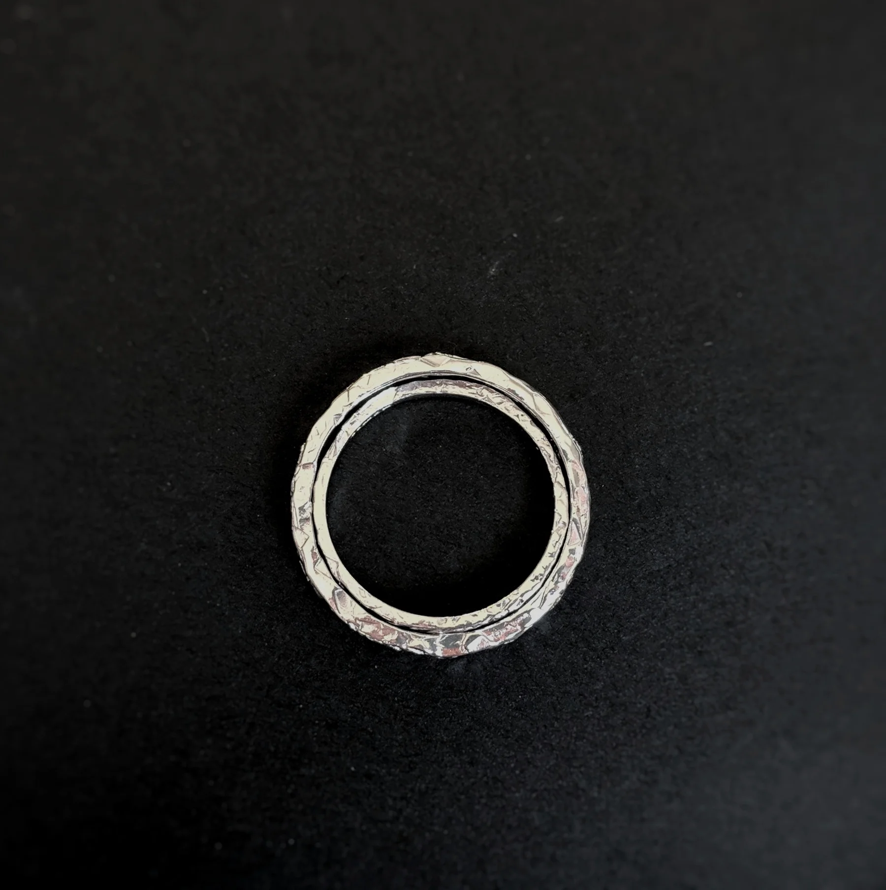 9ct+white+gold+textured+wedding+rings+fit.jpg