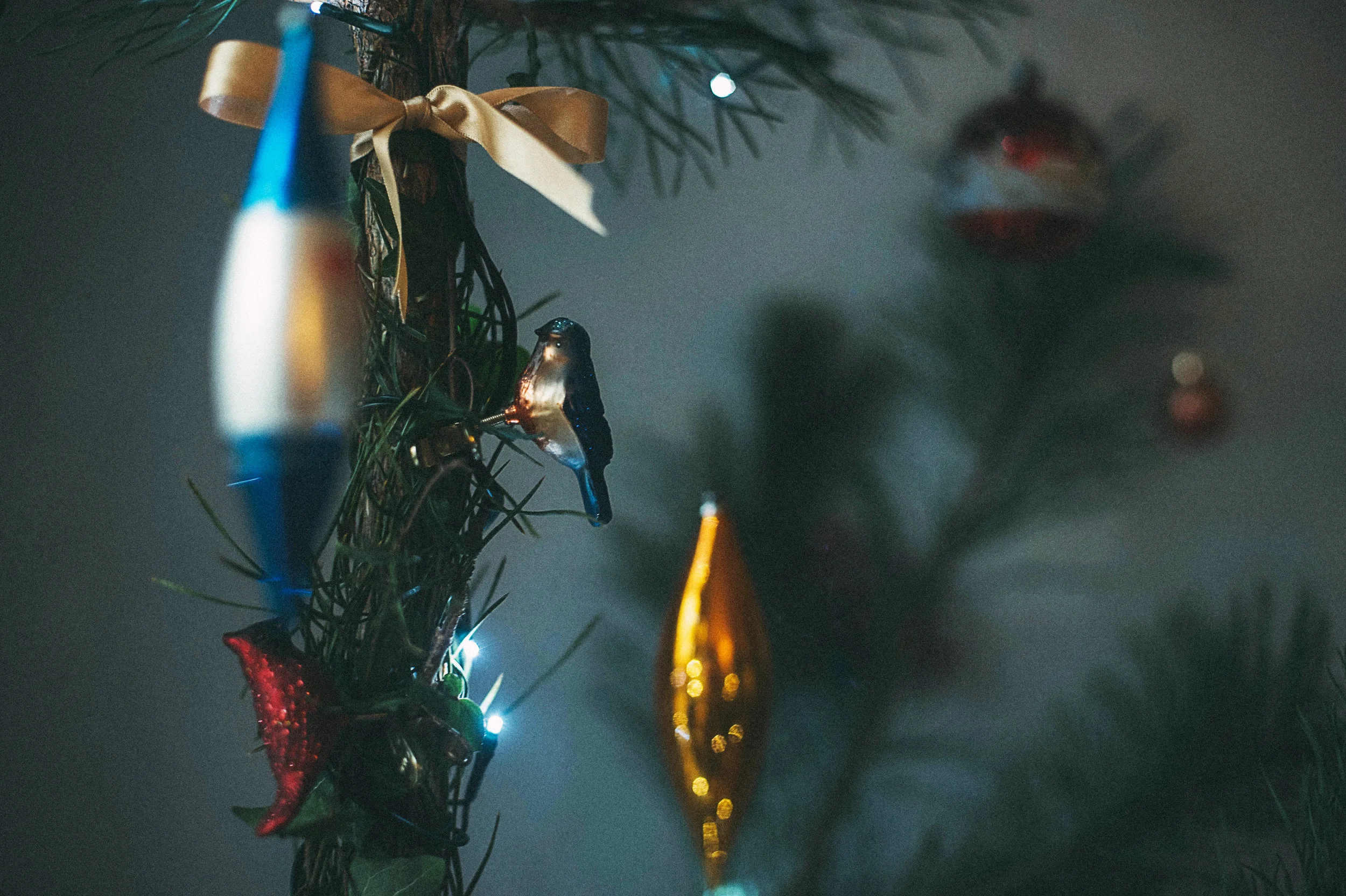 Vintage decorations captured beautifully by Lulu