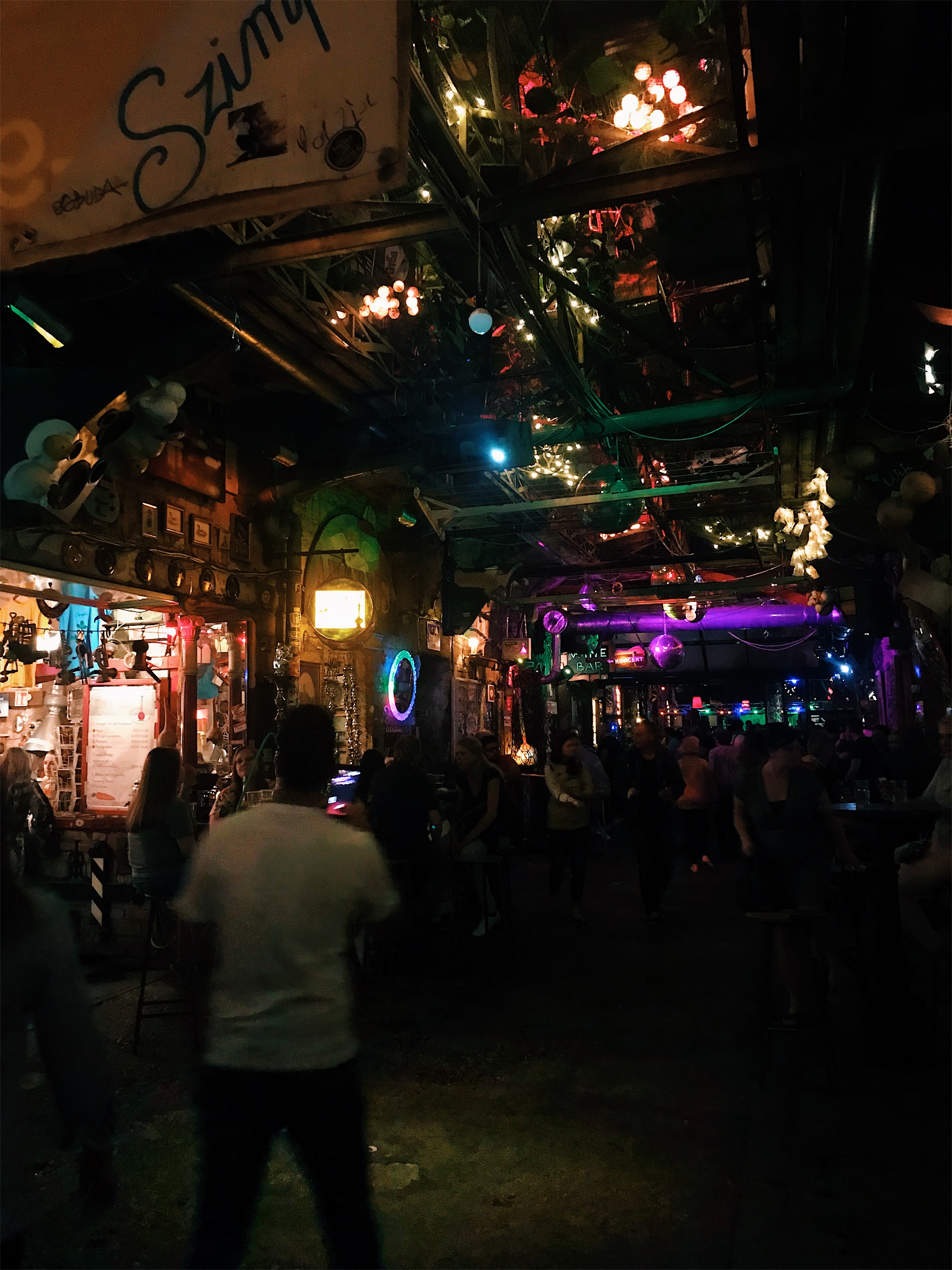 Szimpla Kert ruins bars at night