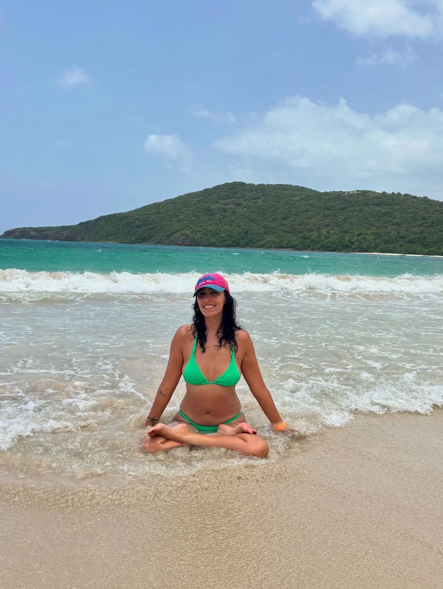 Mi lindo #puertorico 🇵🇷🌺🫶🏽! #pr #julio2025 
.
.
.
.
.
#isladelencanto #culebra #playaflamenco #badbunny #familia #goodtimeswithgoodfriends #playita #playasdepuertorico