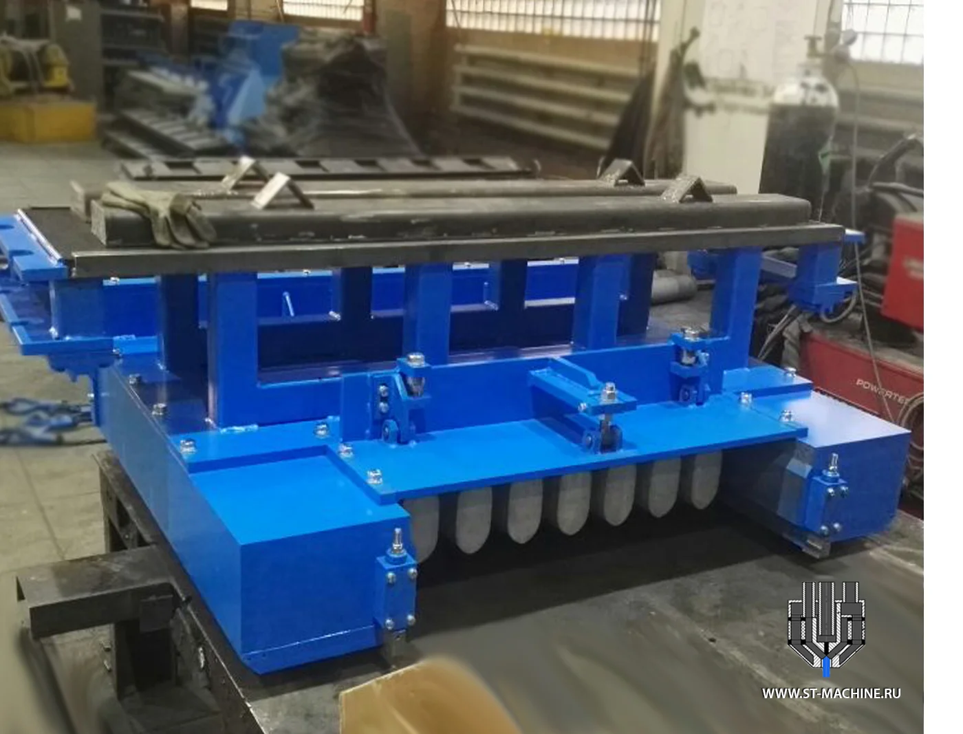 формообразующая-оснастка-Техноспан-220-1200-ст-машин-st-machine.ru.jpg