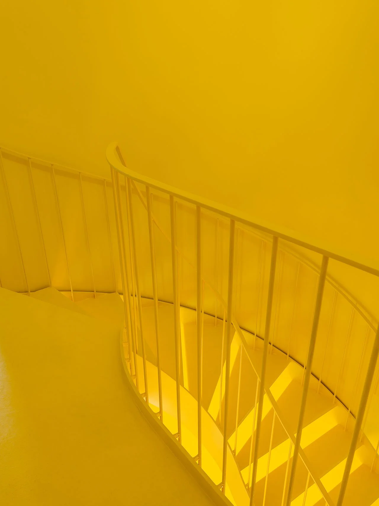s5_hostel_in_parede_cascais_portugal_aurora_arquitectos_photo_do_mal_o_menos_yatzer.jpg