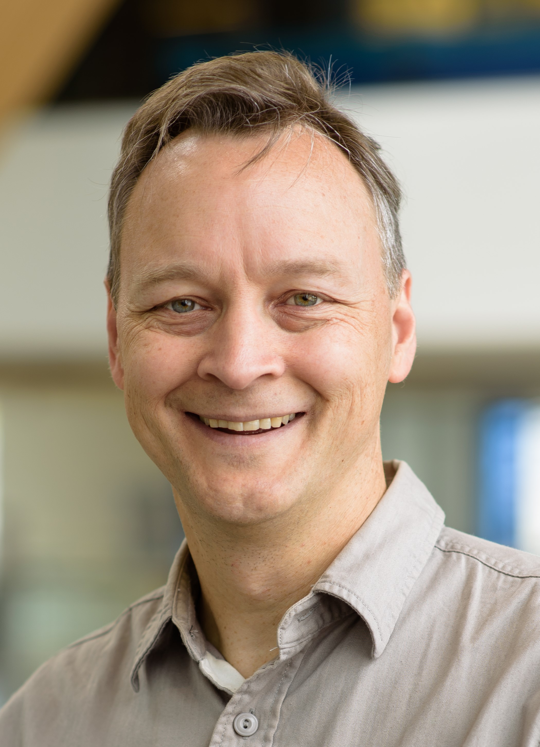 David Kazmer Wed. November 7th Vortical Fountain Flows in Single Screw Extrusion