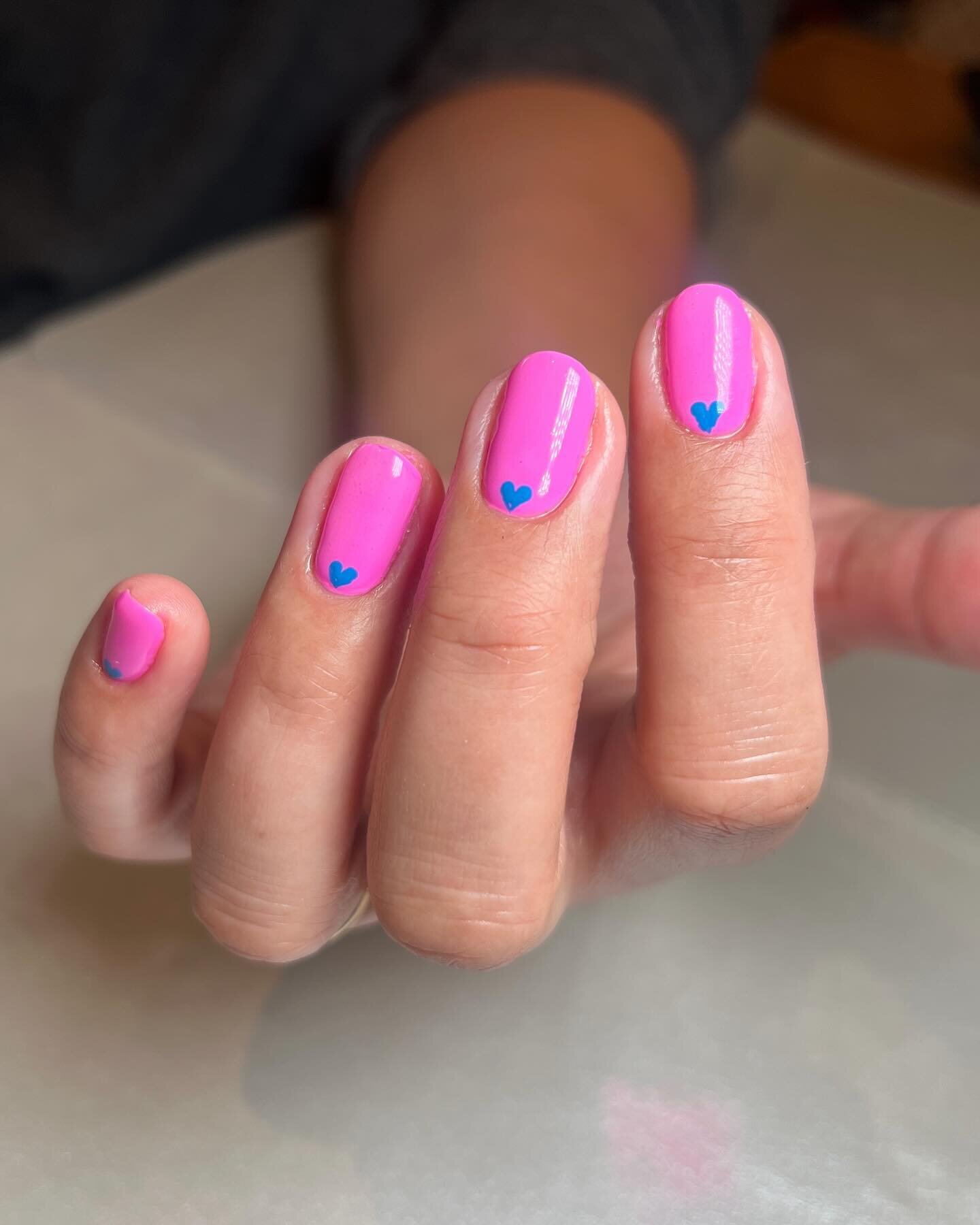 Still going with the hearts. 💕 still going with a need for self love 🥰 

Using @biosculpturegelgb 
Sybil
HP Turquoise 

Also in my trusty kitbag I use @elim_uk @labology3 @lucypastorellitools_ @officialnavyprofessional @nails_luxeofficial 

#mobile