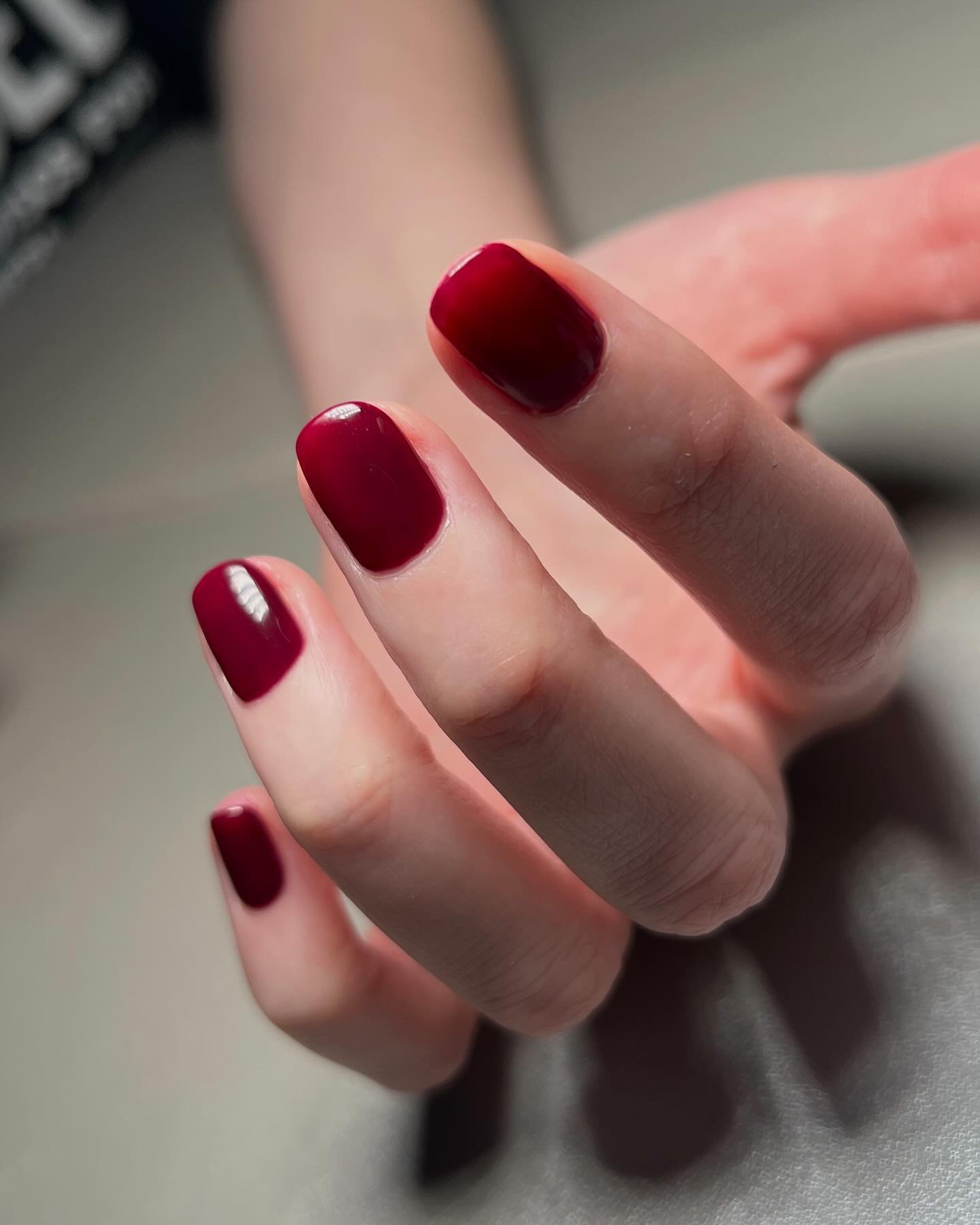 Ruby Ruby Ruby Ruby ahaahahaahaaaaah! 🎶

Sorry, whenever I paint this gorgeous colour, I have this song in my head! 

Using @biosculpturegelgb 
Ruby!

Also in my trusty kitbag I use @elim_uk @labology3 @lucypastorellitools_ @officialnavyprofessional
