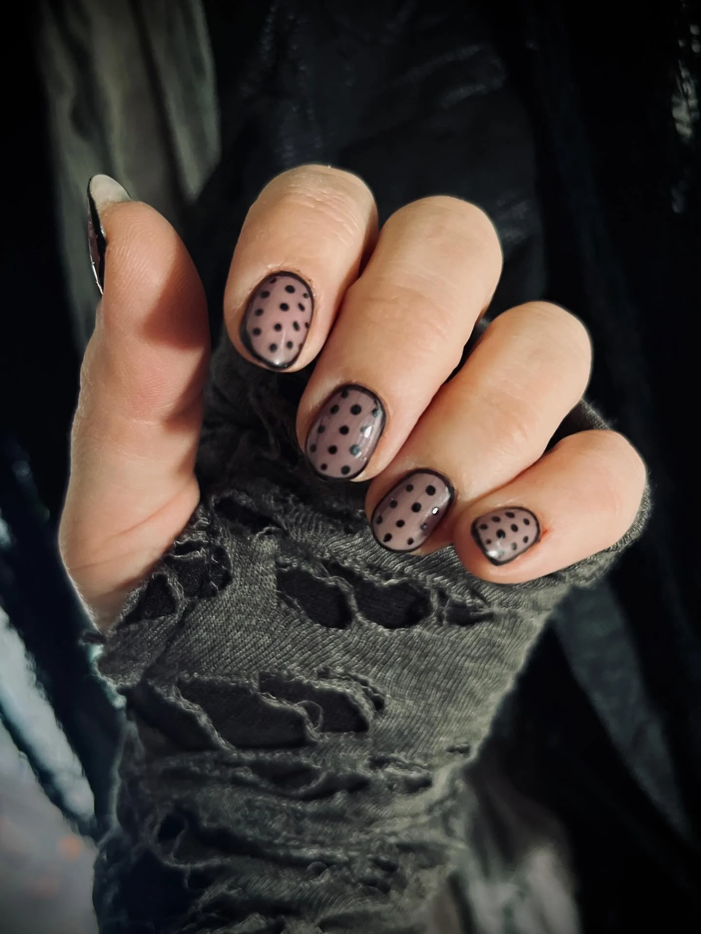 Halloween / November nails

Using everything @biosculptureuki 

#halloweennails #mobilenailtech #mobilenailtechsurrey #naturalnails #naturalnailsspecialist #luxurymanicurist #handpaintednailart #nailtrends #scratchstarswinner #surreynails #biosculptu