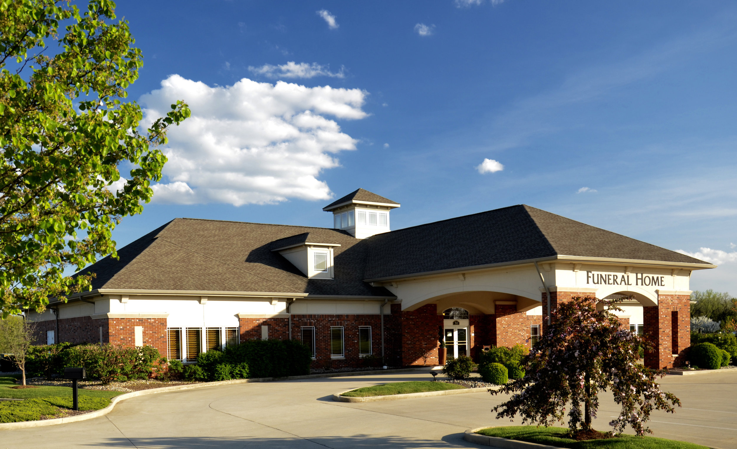 Sunset Hills Funeral Home Exterior (Copy)
