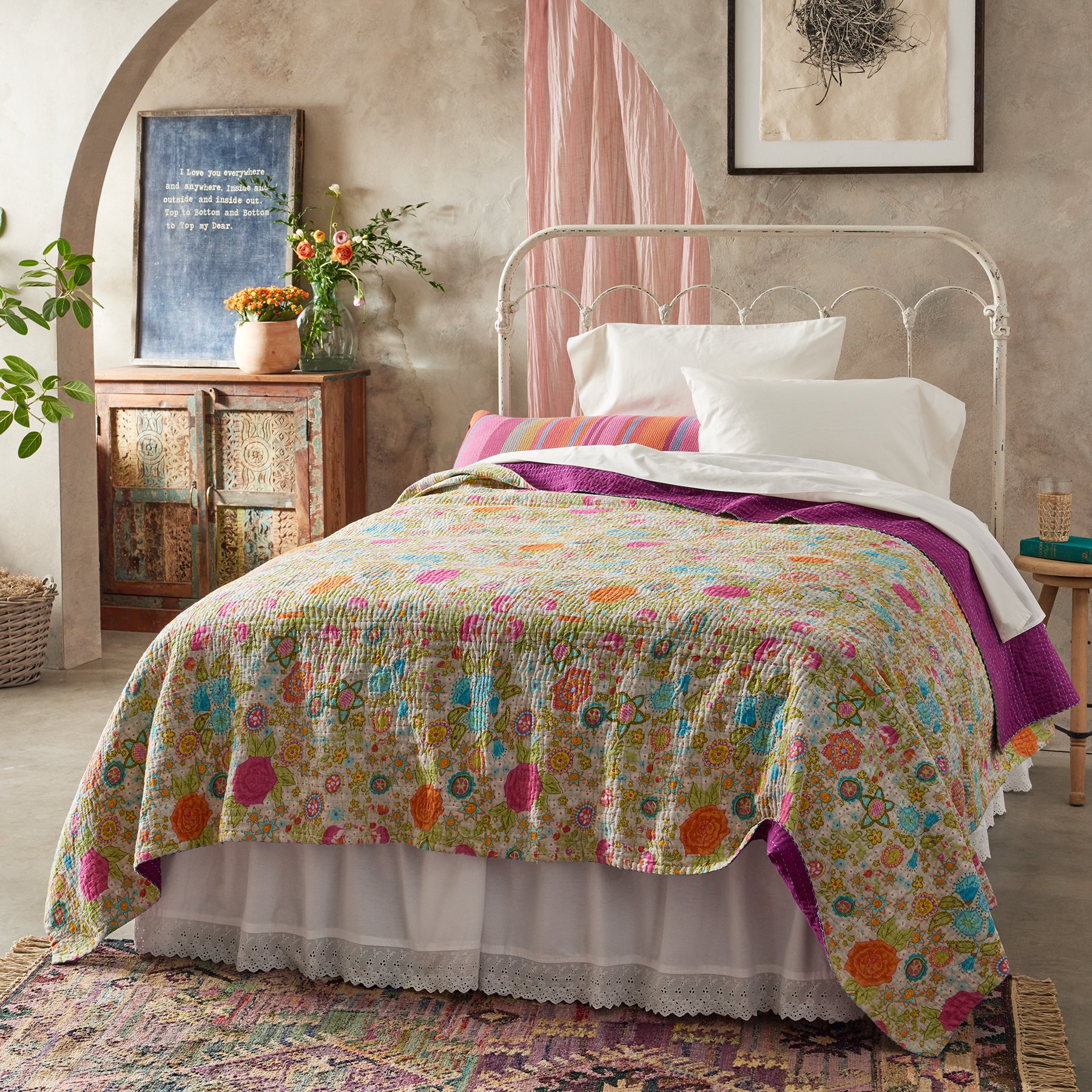 101396_BED_1IE_INT_1018.jpg