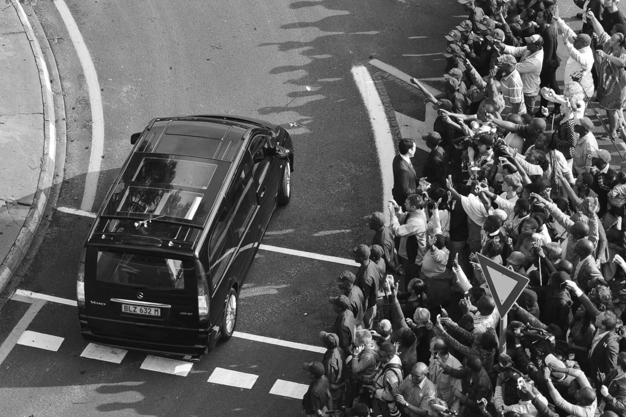  The remains was driven up to the Union Buildings in Pretoria for members of the public to view.&nbsp; 