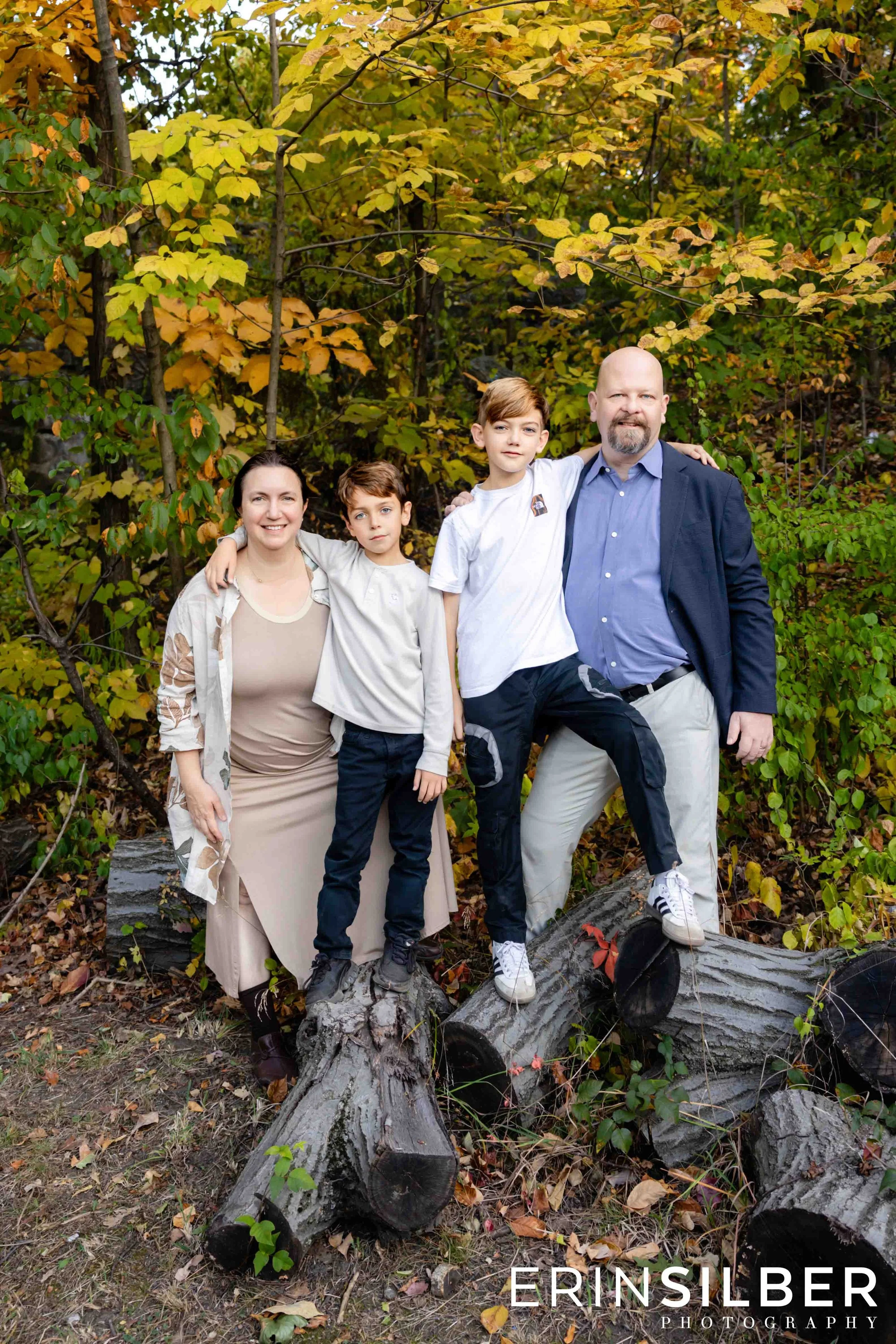 2025Aug_ESP_Family-Portraits_Cadman-Washington-Heights-14.jpg