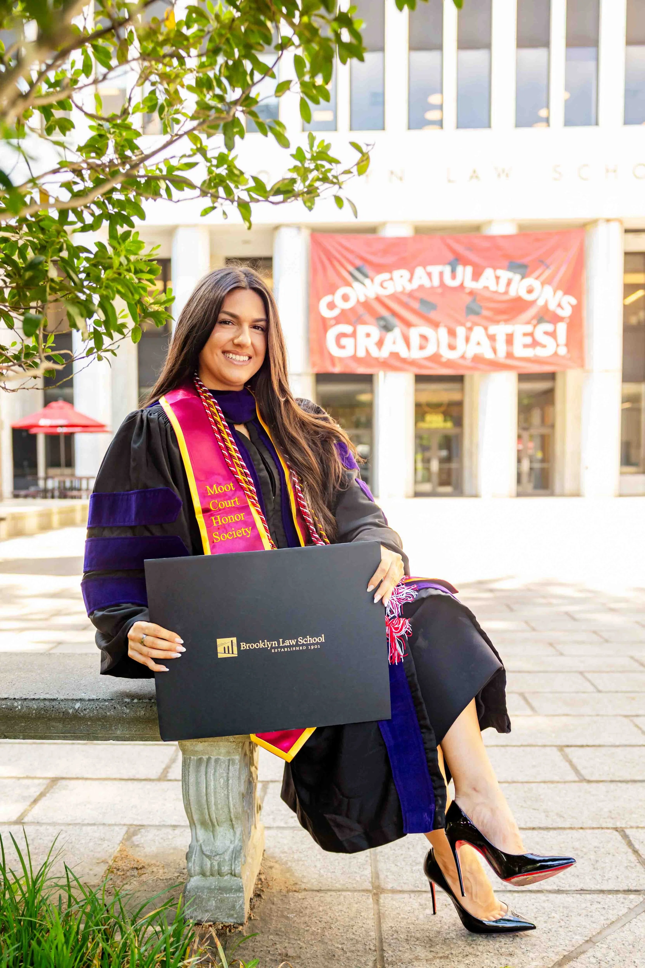 2026May-ESP_Graduation-Portraits_VM-4.jpg
