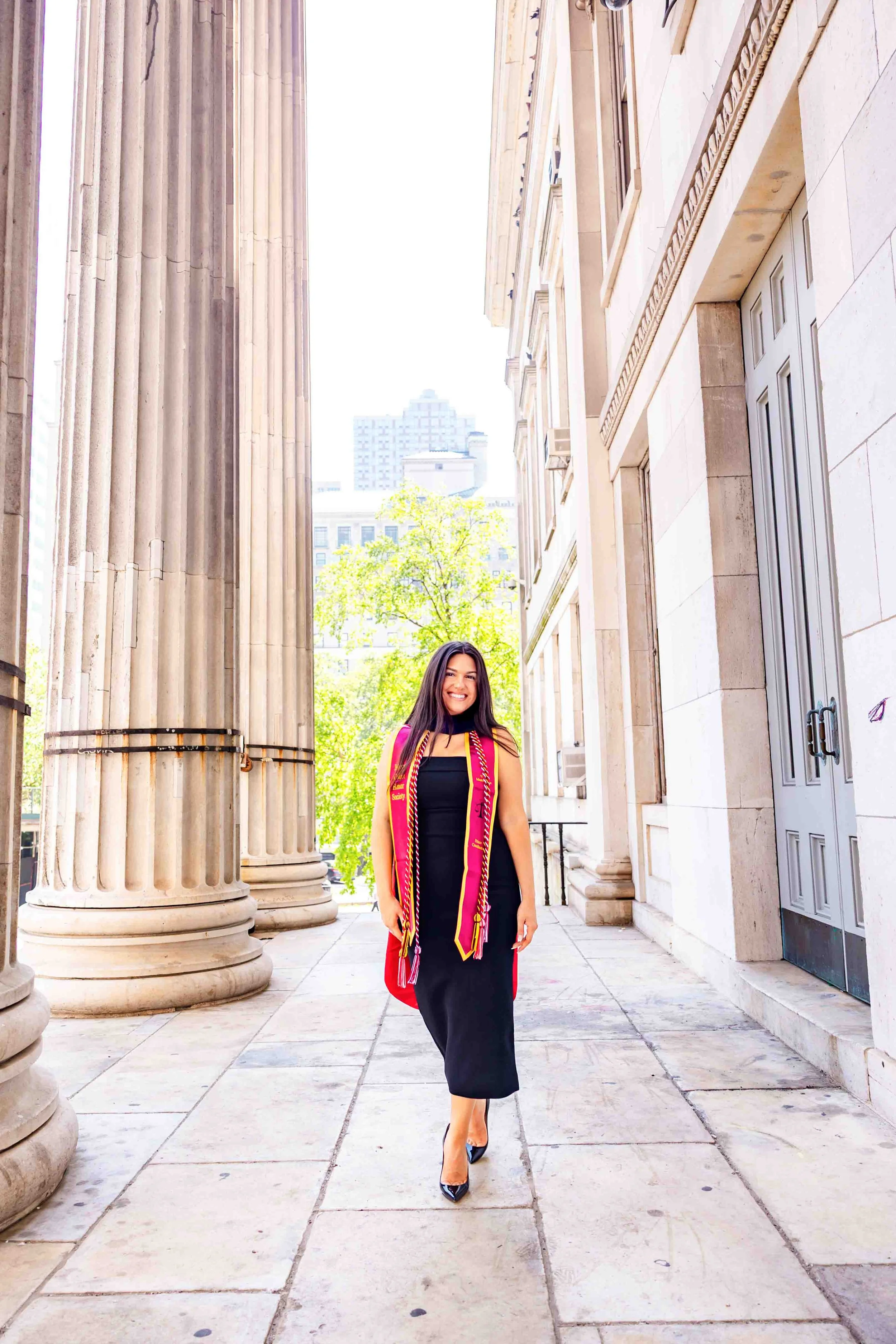 2026May-ESP_Graduation-Portraits_VM-15.jpg