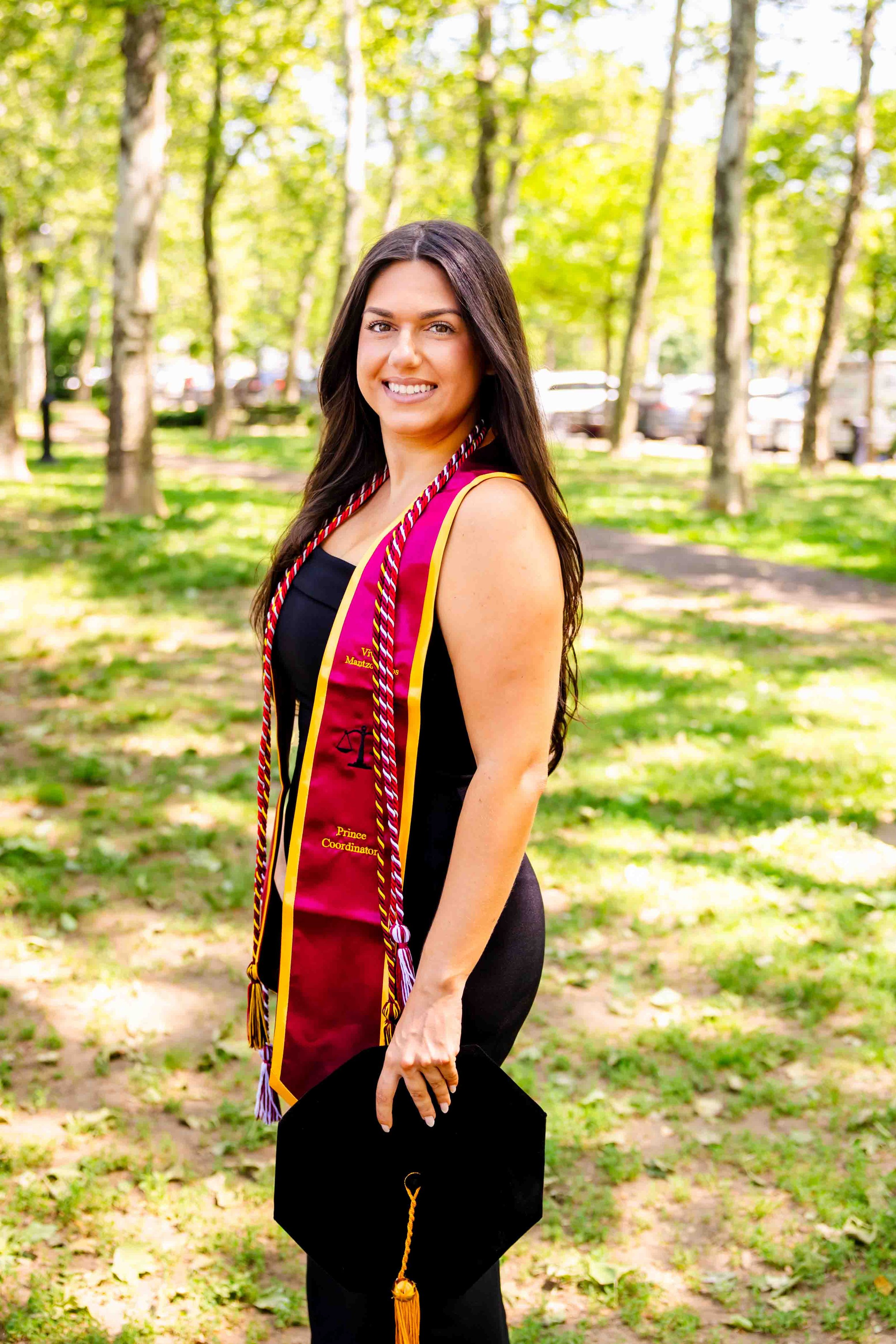 2026May-ESP_Graduation-Portraits_VM-20.jpg