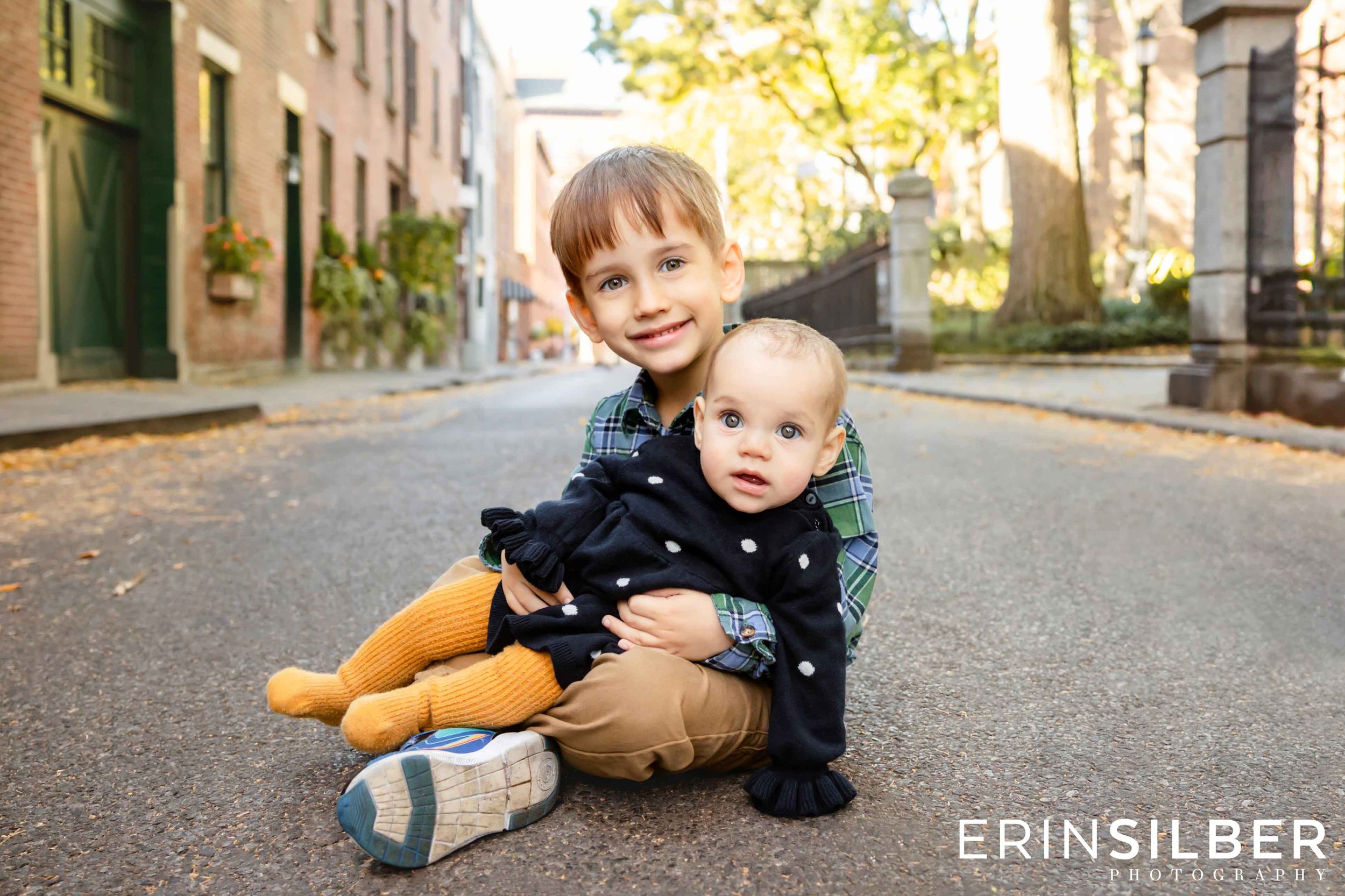 2025Aug_ESP_Family-Portraits_Brooklyn-Heights-2.jpg
