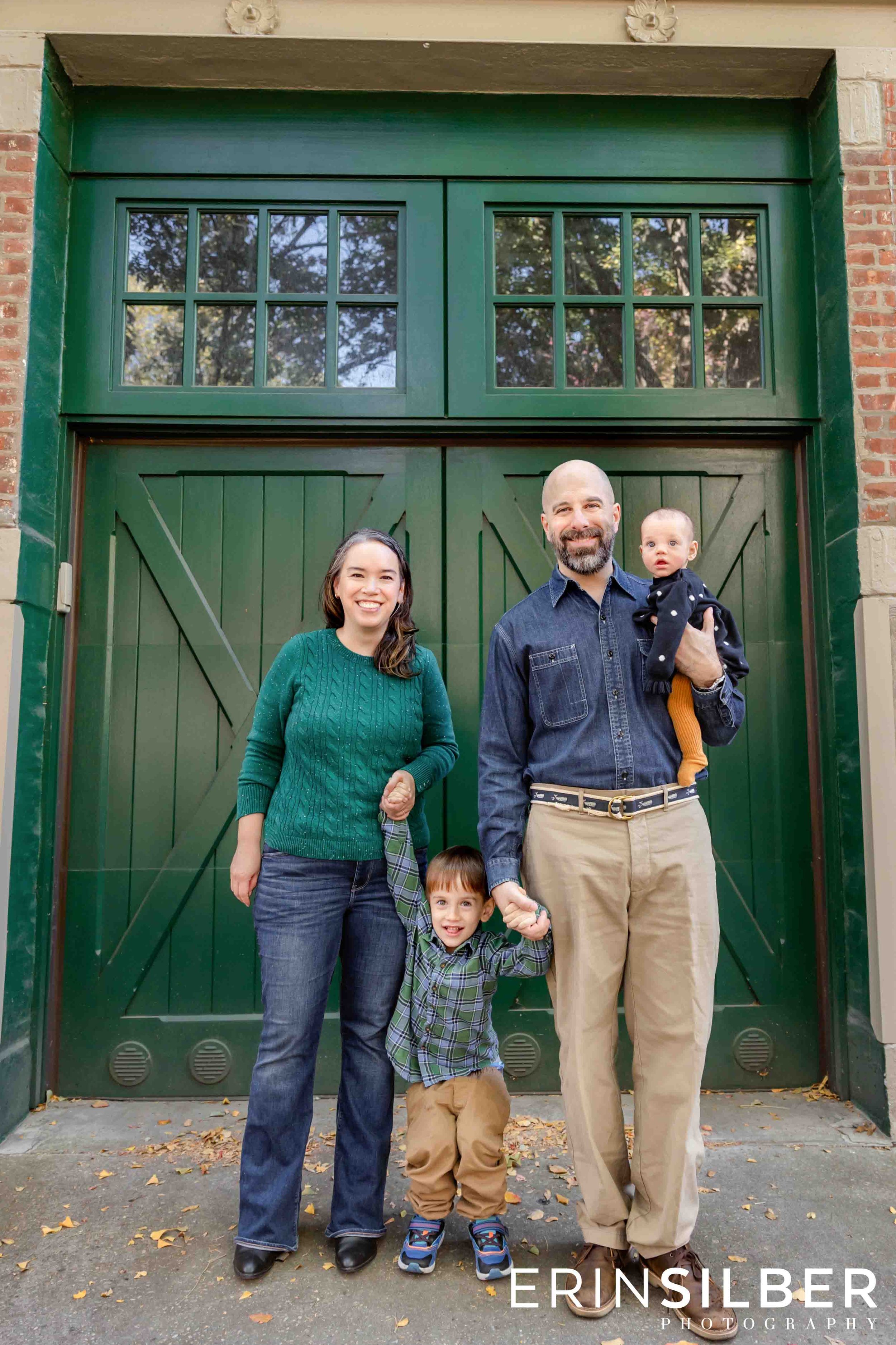 2025Aug_ESP_Family-Portraits_Brooklyn-Heights-7.jpg