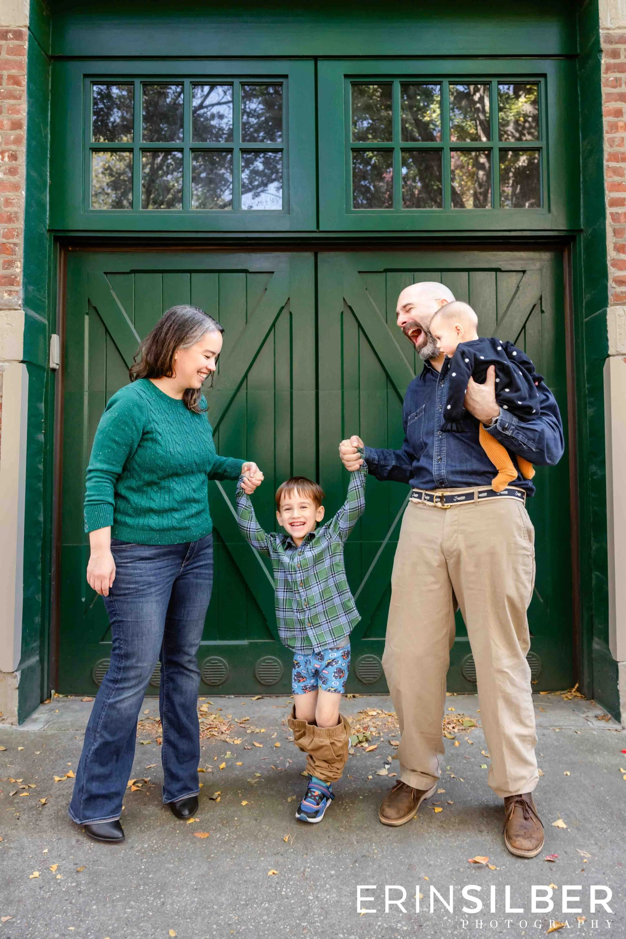 2025Aug_ESP_Family-Portraits_Brooklyn-Heights-9.jpg