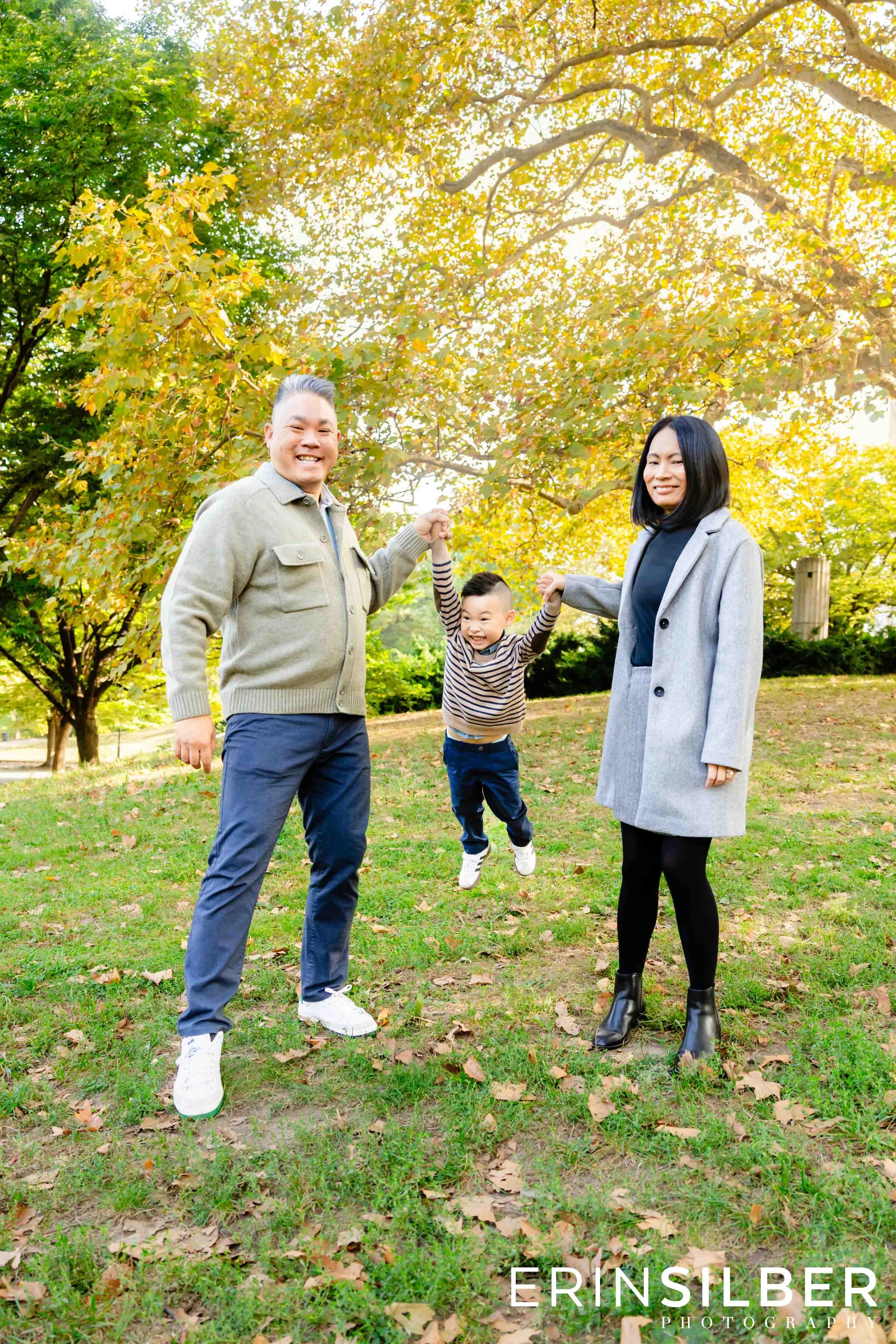 2025Aug_ESP_Family-Portraits_Downtown-Brooklyn-3.jpg