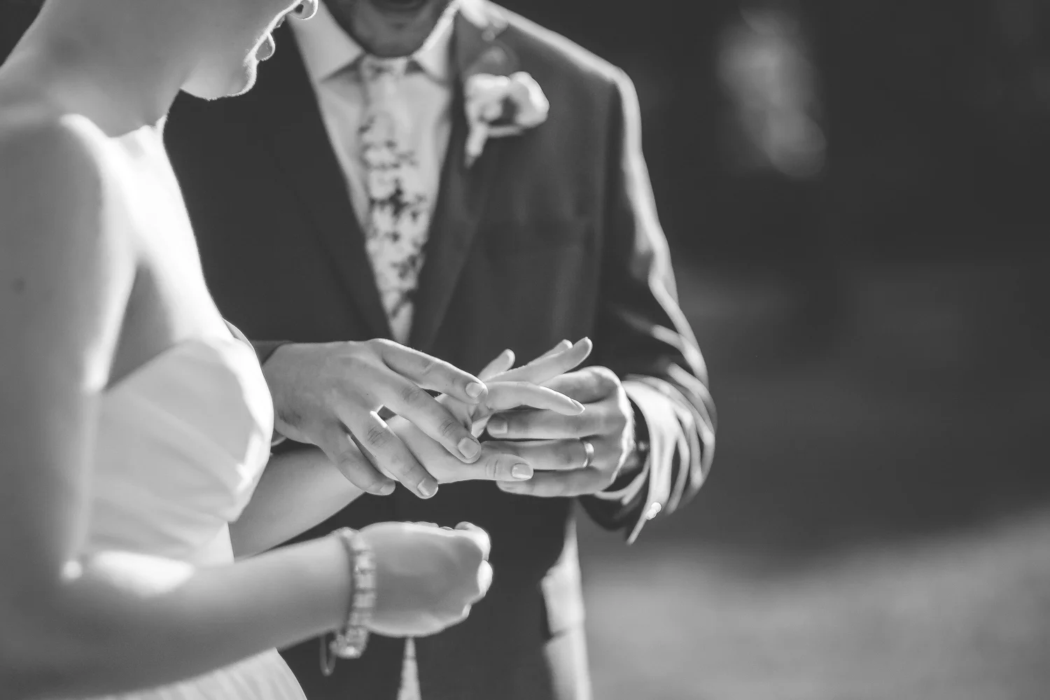nicollet island pavillion minneapolis wedding-45.jpg