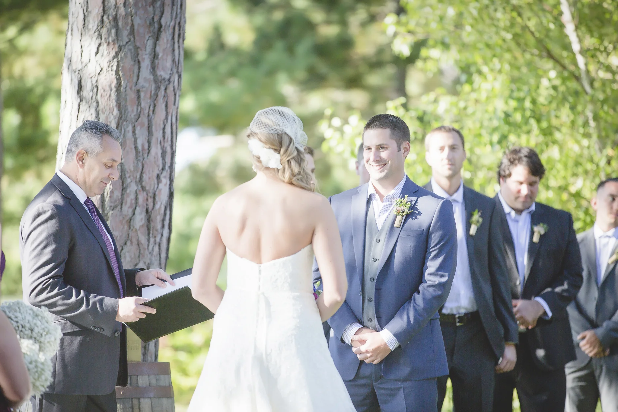 north woods cabin wedding photography-16.jpg