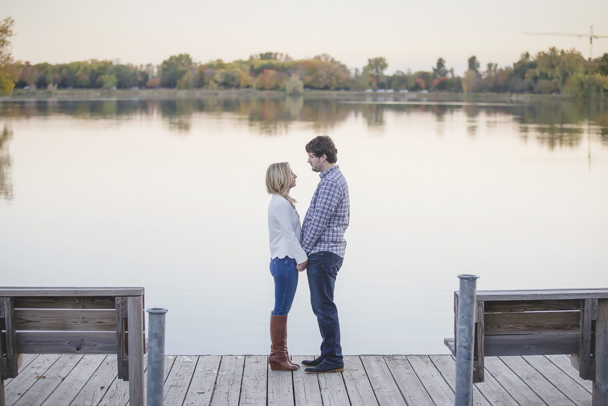 uptown minneapolis lakes engagement session-13.jpg