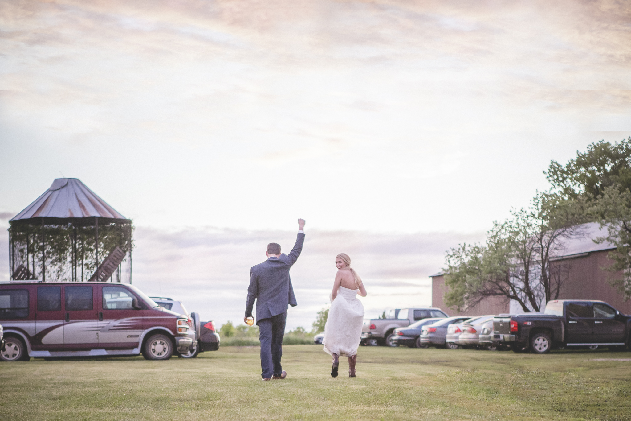 family farm minnesota wedding photography-20.jpg