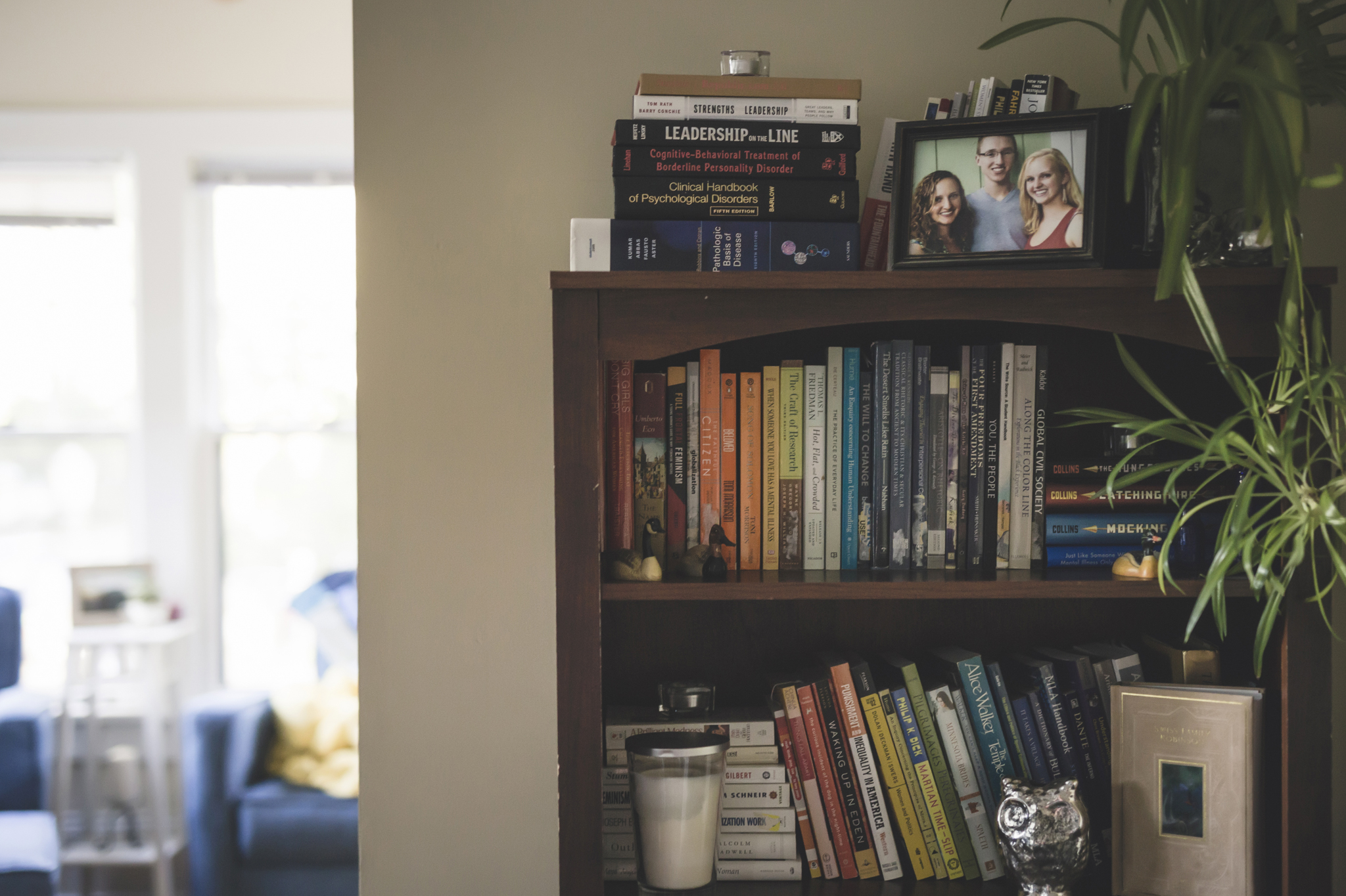 st paul home engagement session-16.jpg