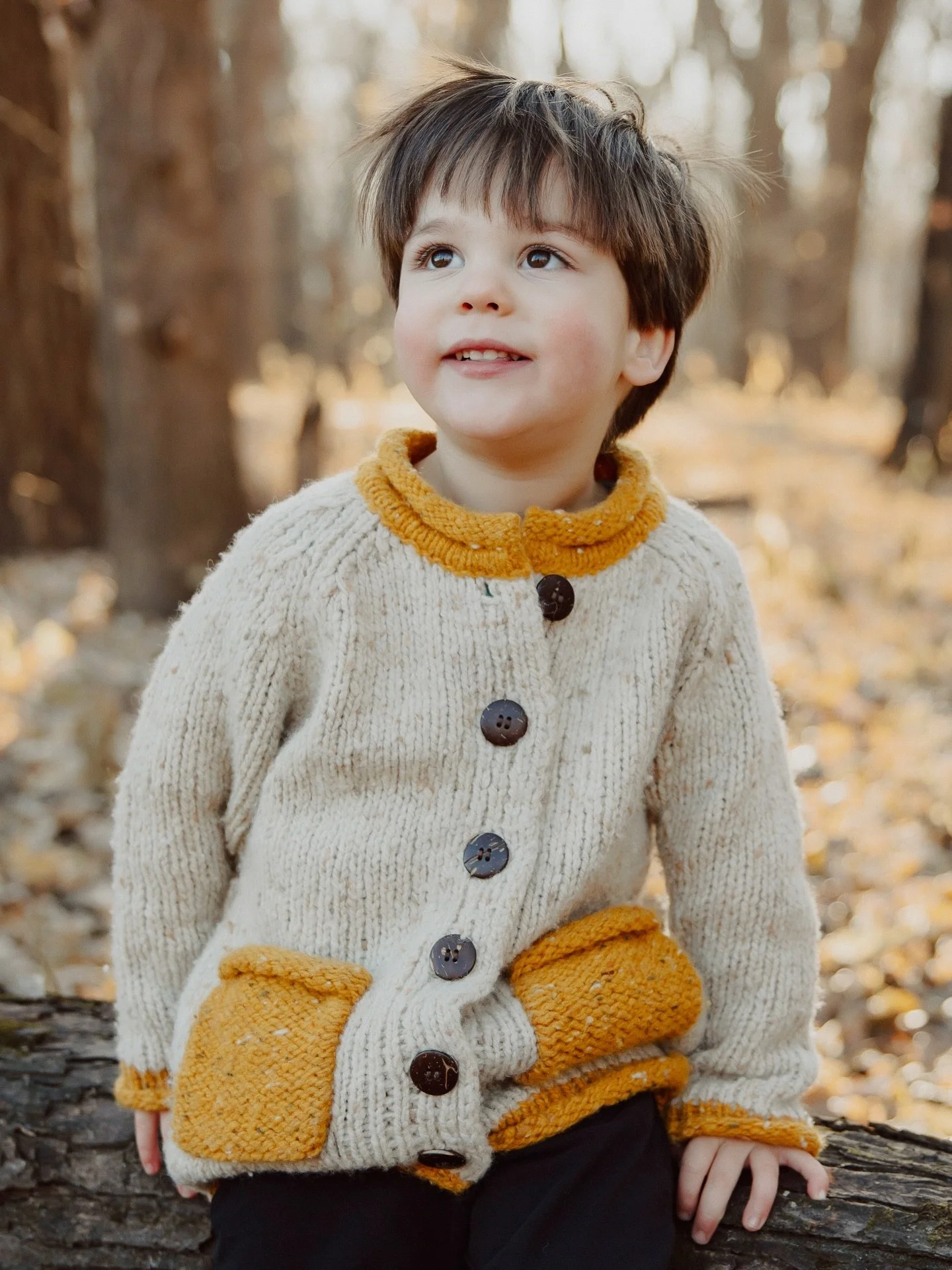 Currently hyperfixated on this cutie and his SWEATER 🧶 Our family photo calendar for December is now open! Winter photos are unconventionally our favorite - that soft + cozy light, bundled kiddos, silence in the air, and snow crunching under little 